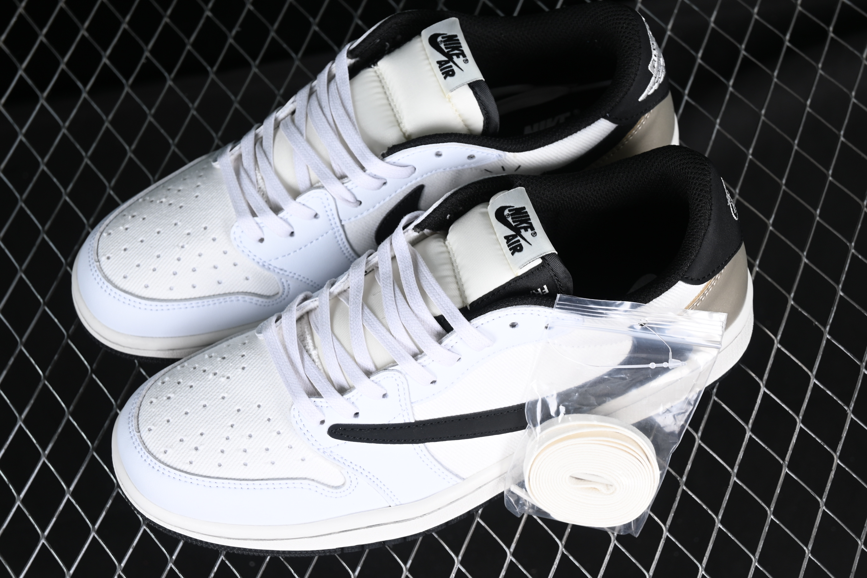 AJ1 low top