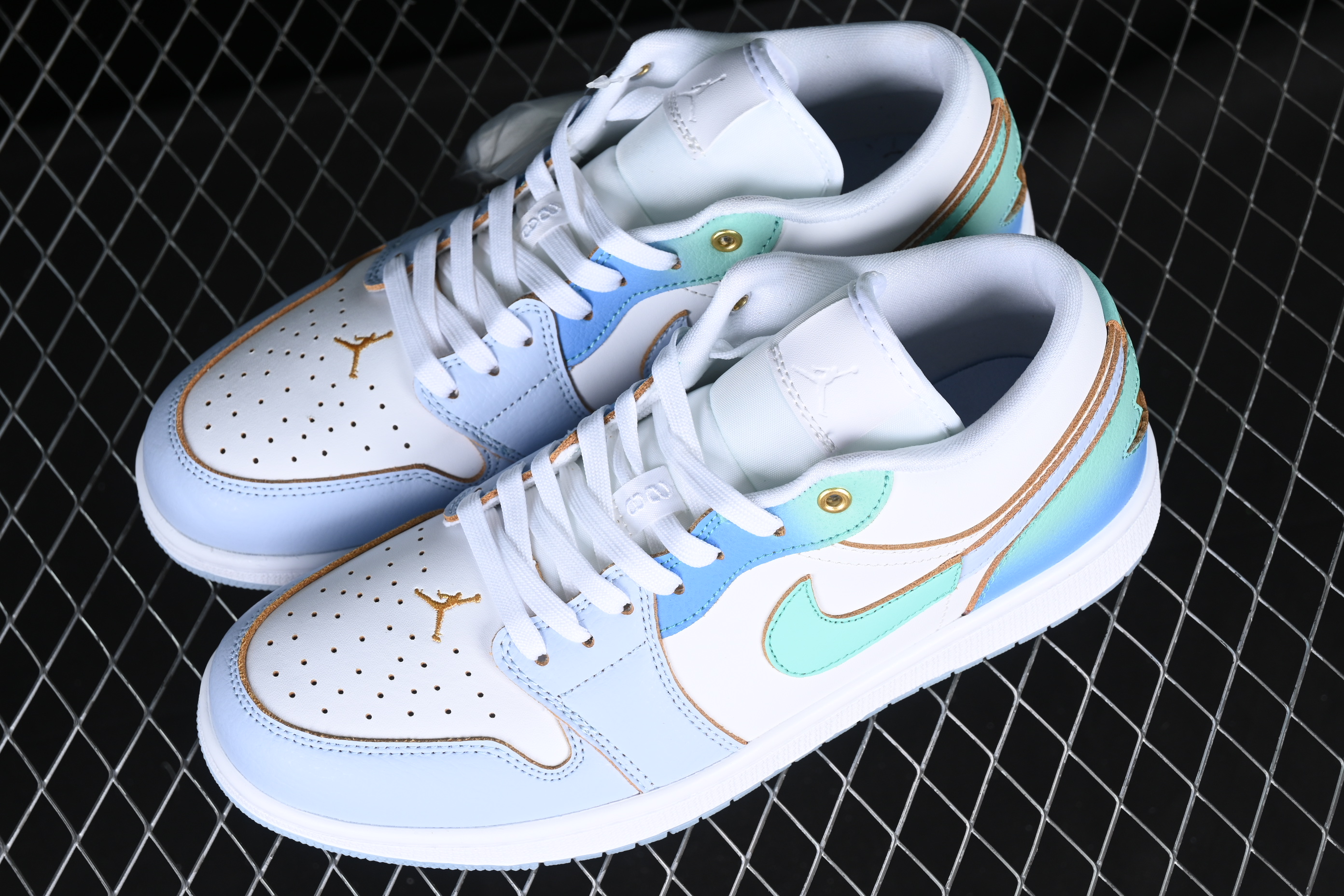 AJ1 low top