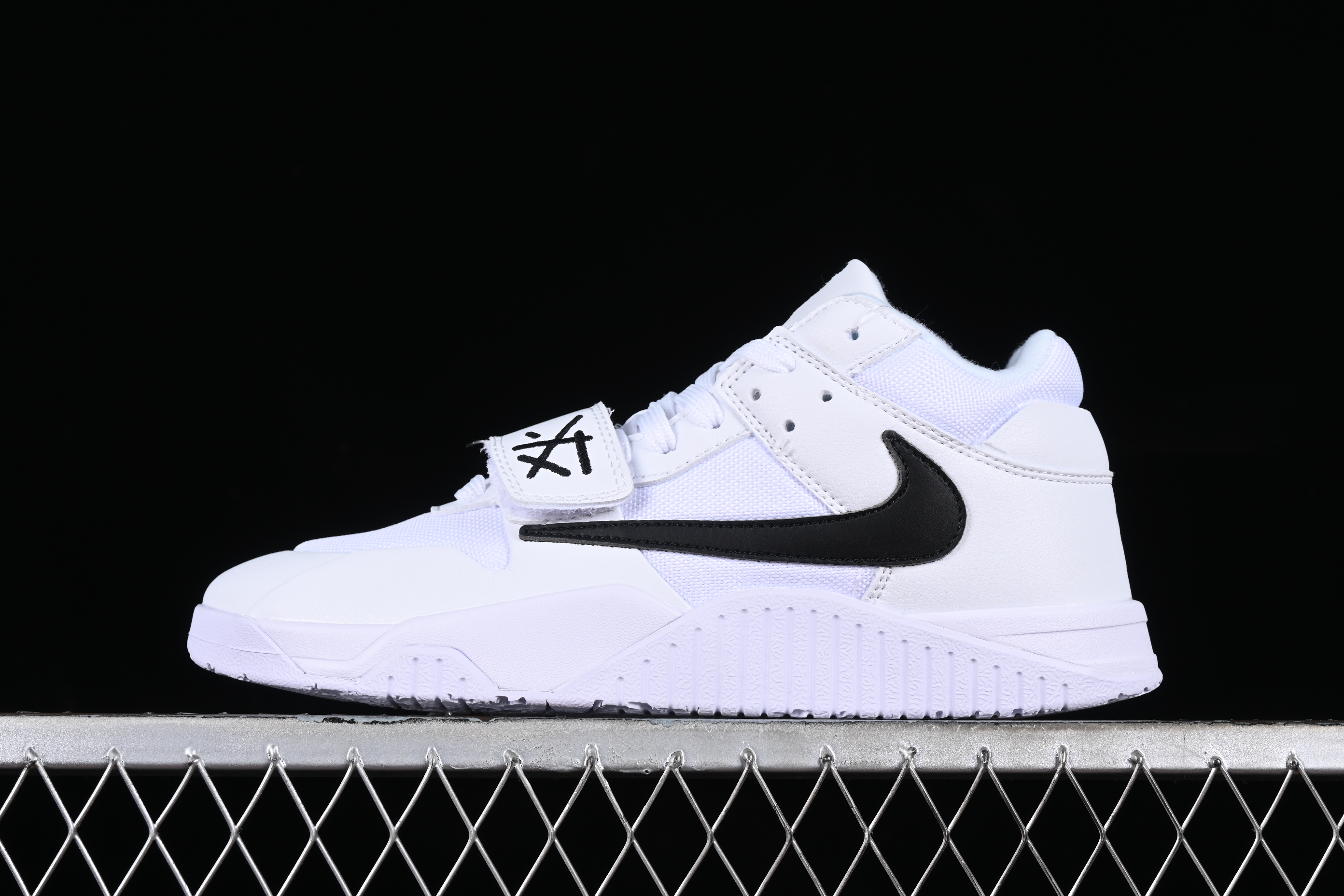 AJ1 low top