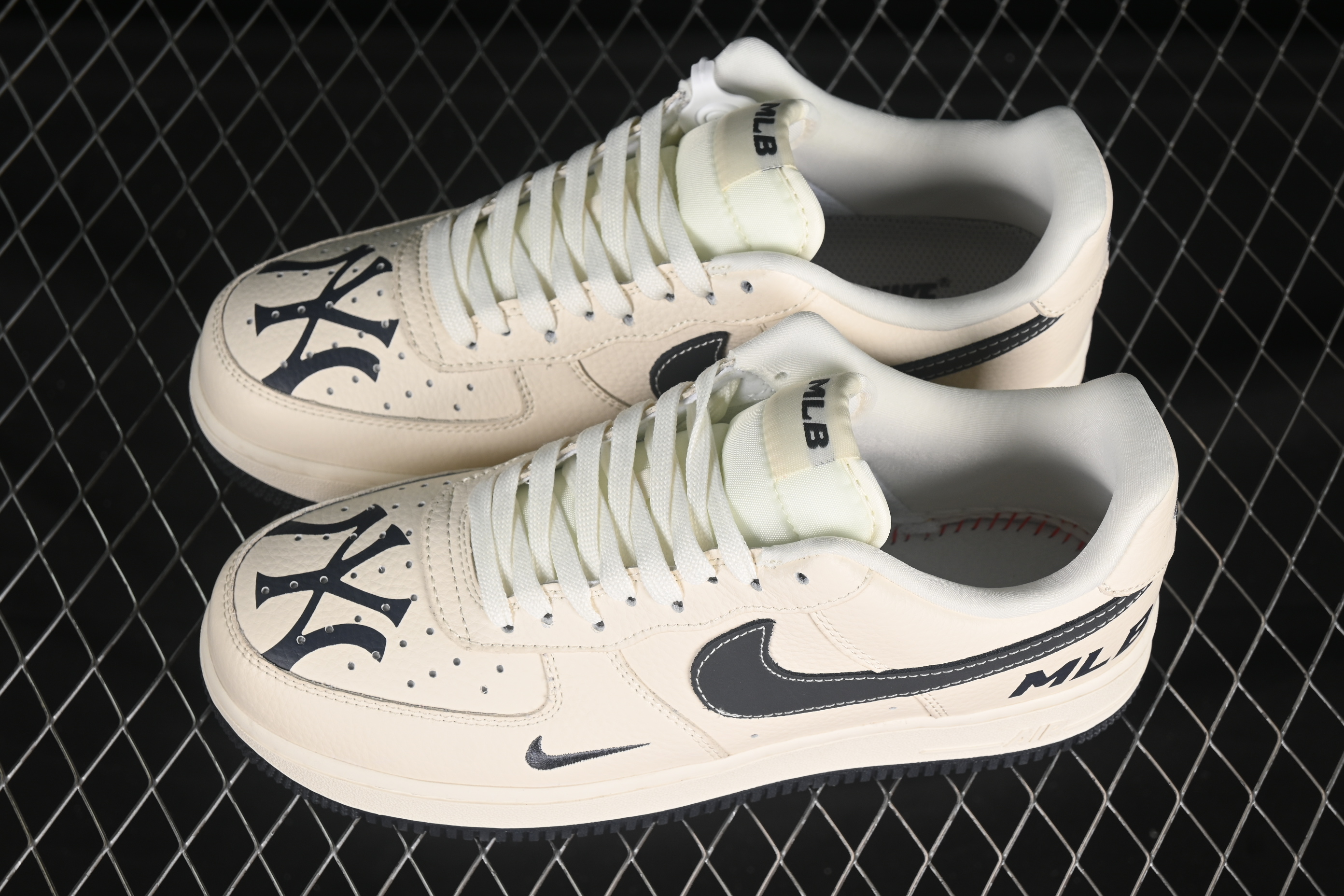 Air Force 1'07 Low MLB collaboration Upper graffiti Air Force One DF0188-051 36-45