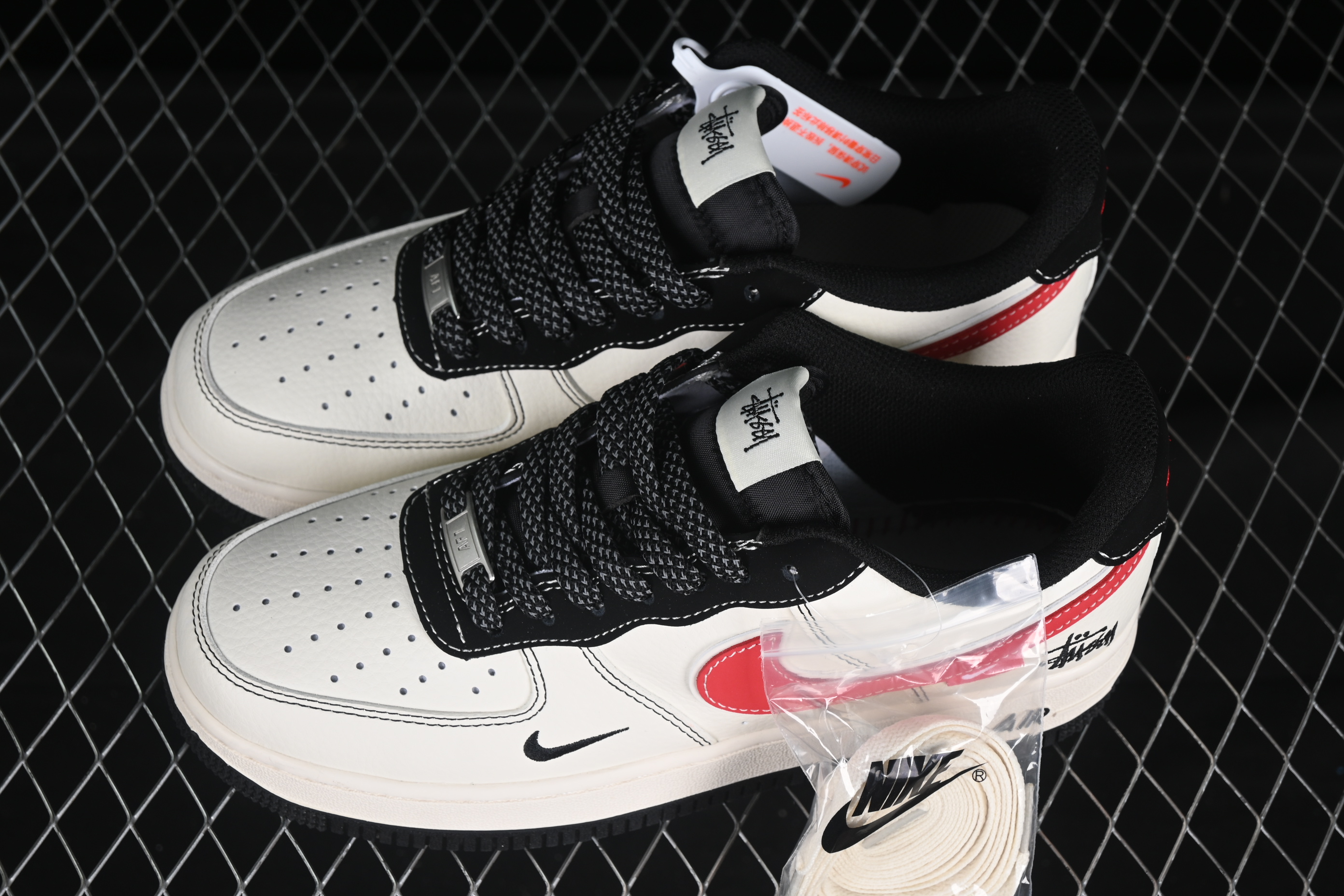 Air Force 1'07 Low Stussy Collaboration Black Line Red Tick XS1958-518 36-45