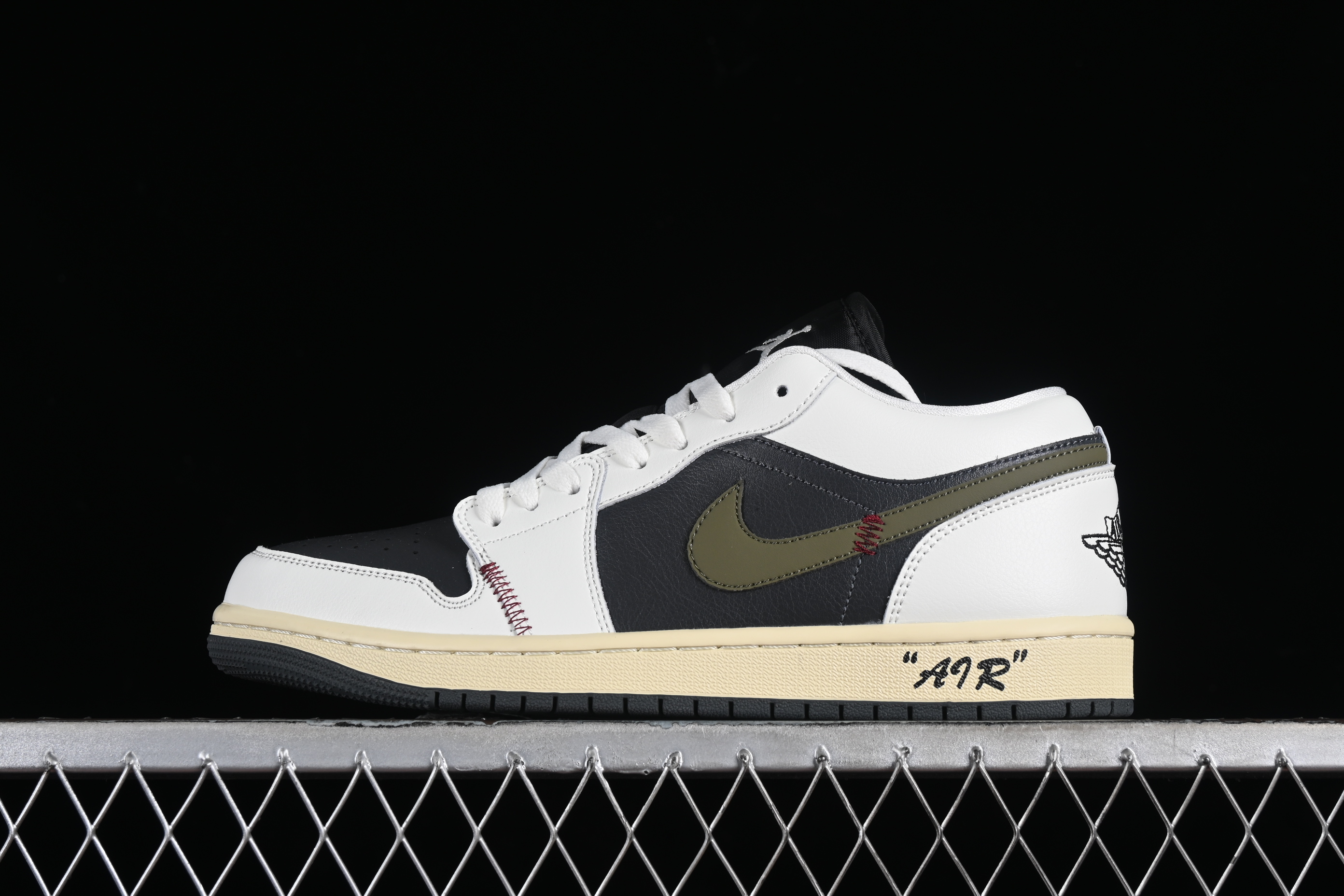 AJ1 low top