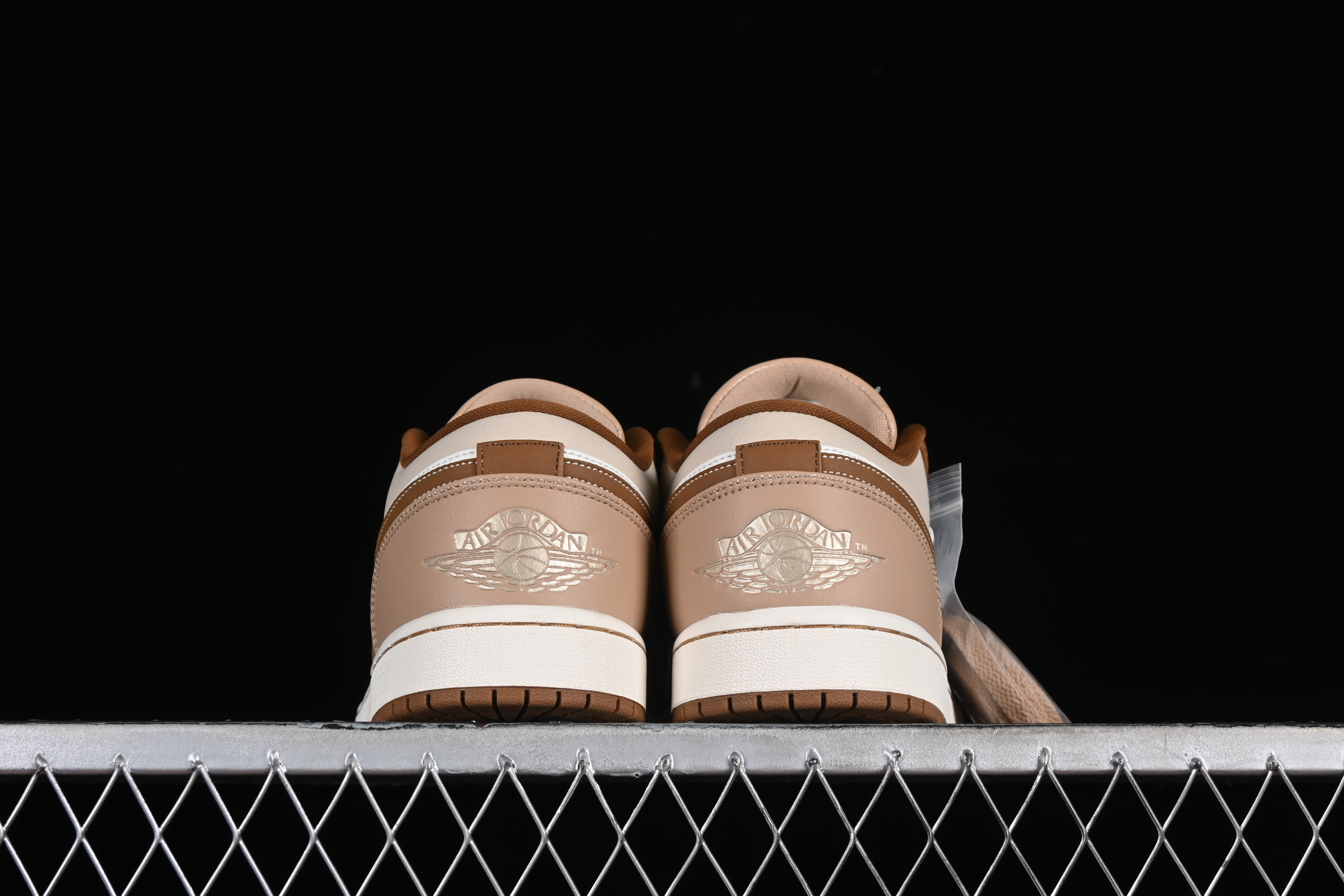 AJ1 low top