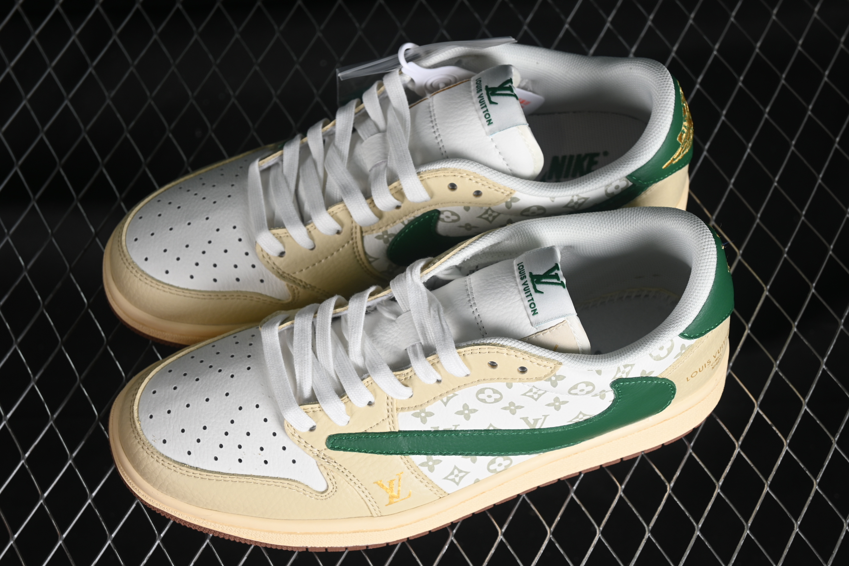 AJ1 low top