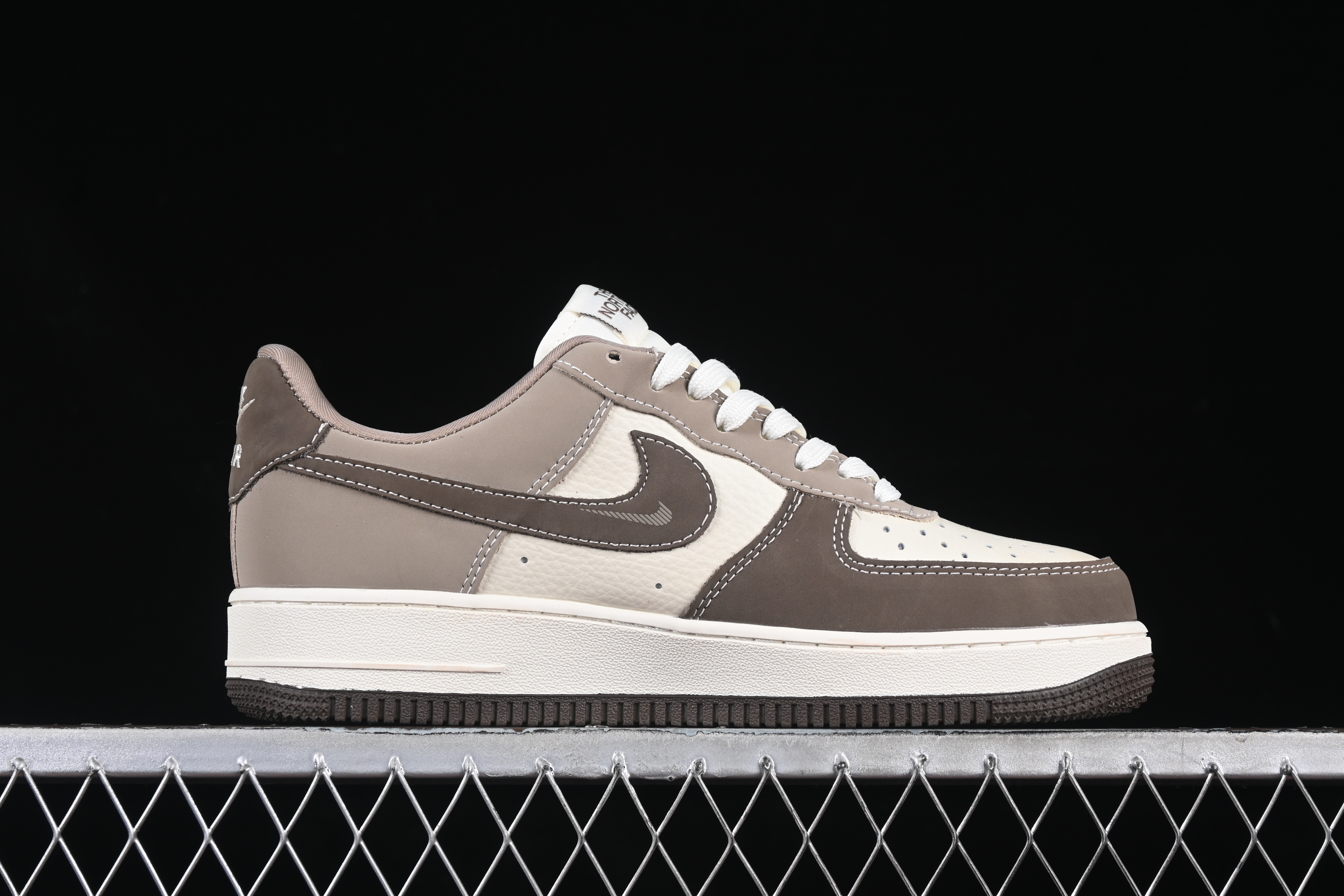Nk Air Force 1