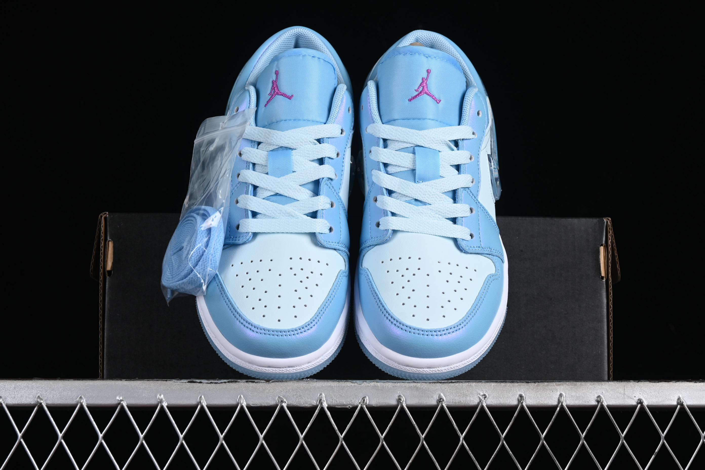 AJ1 low top