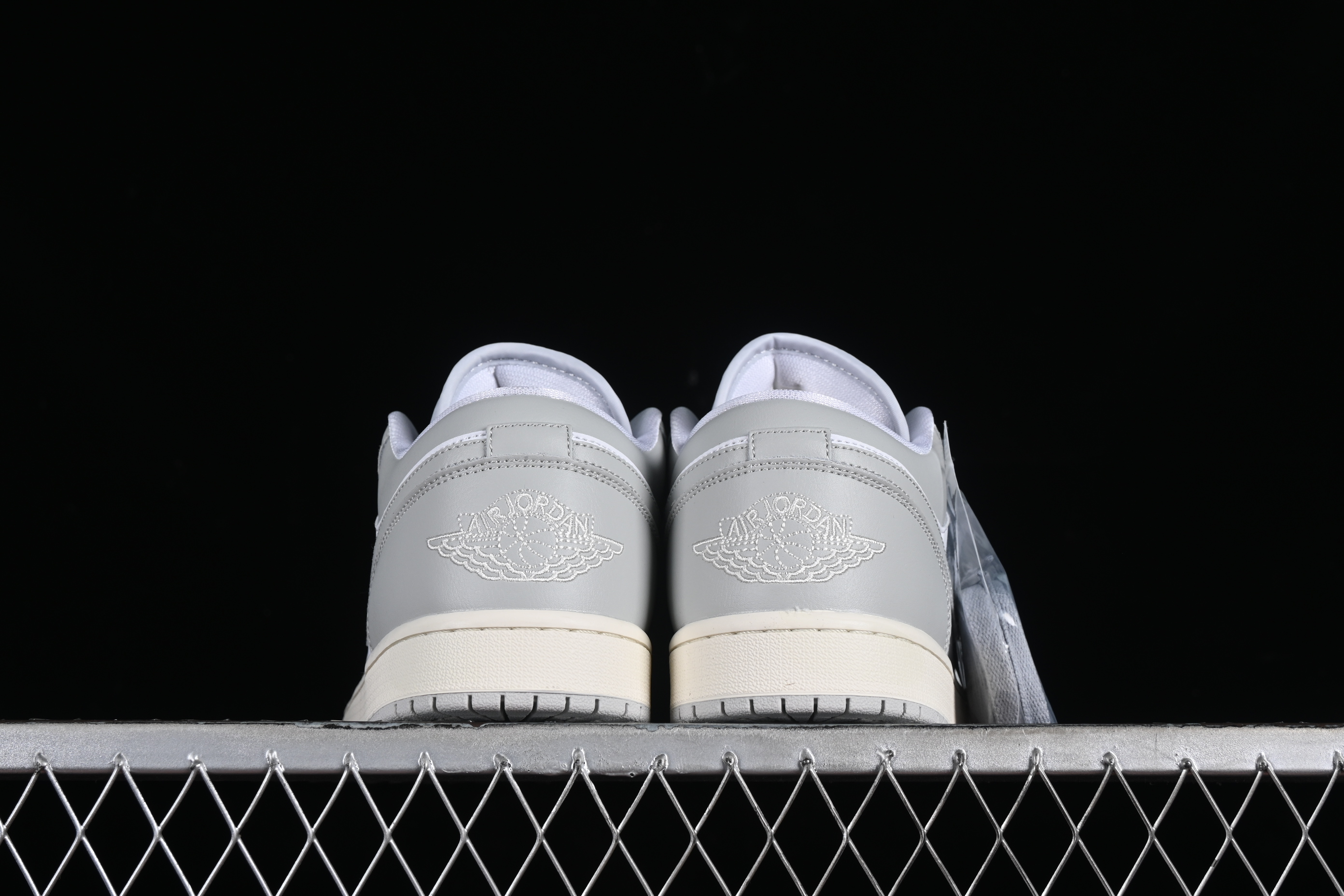 AJ1 low top