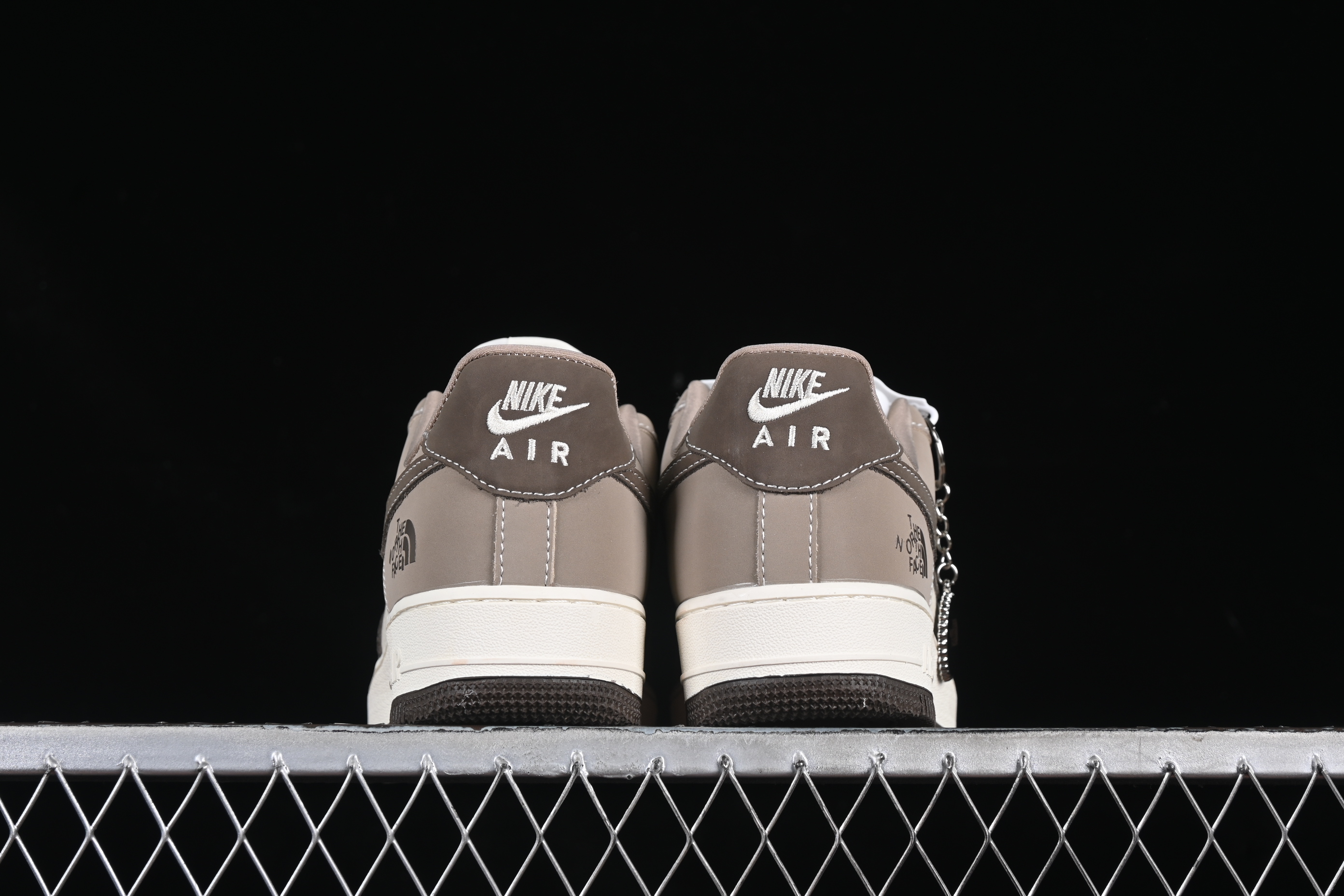 Nk Air Force 1
