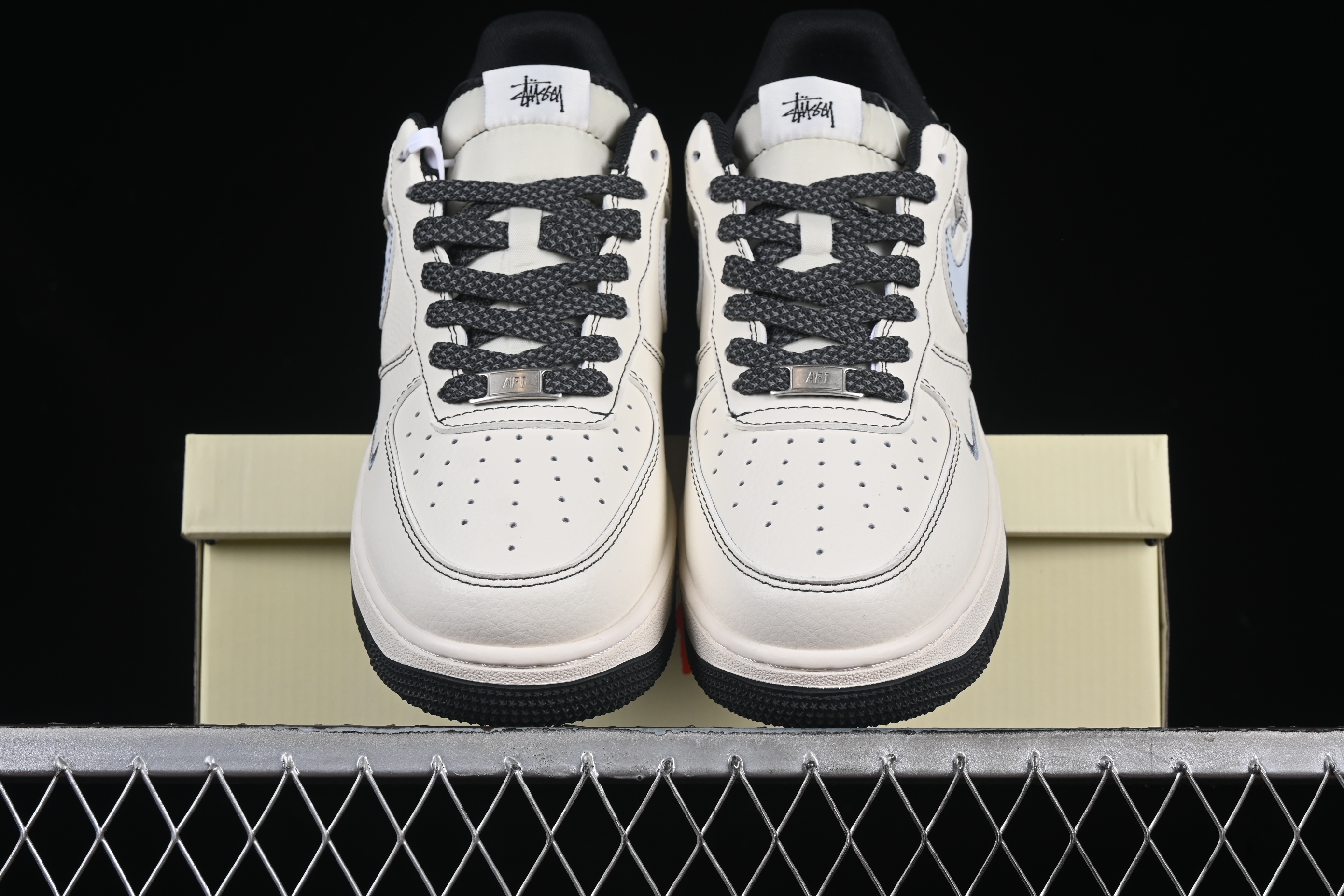 Air Force 1'07 Low Stussy Collaboration embroidered small three-hook XZ6188-630 36-45