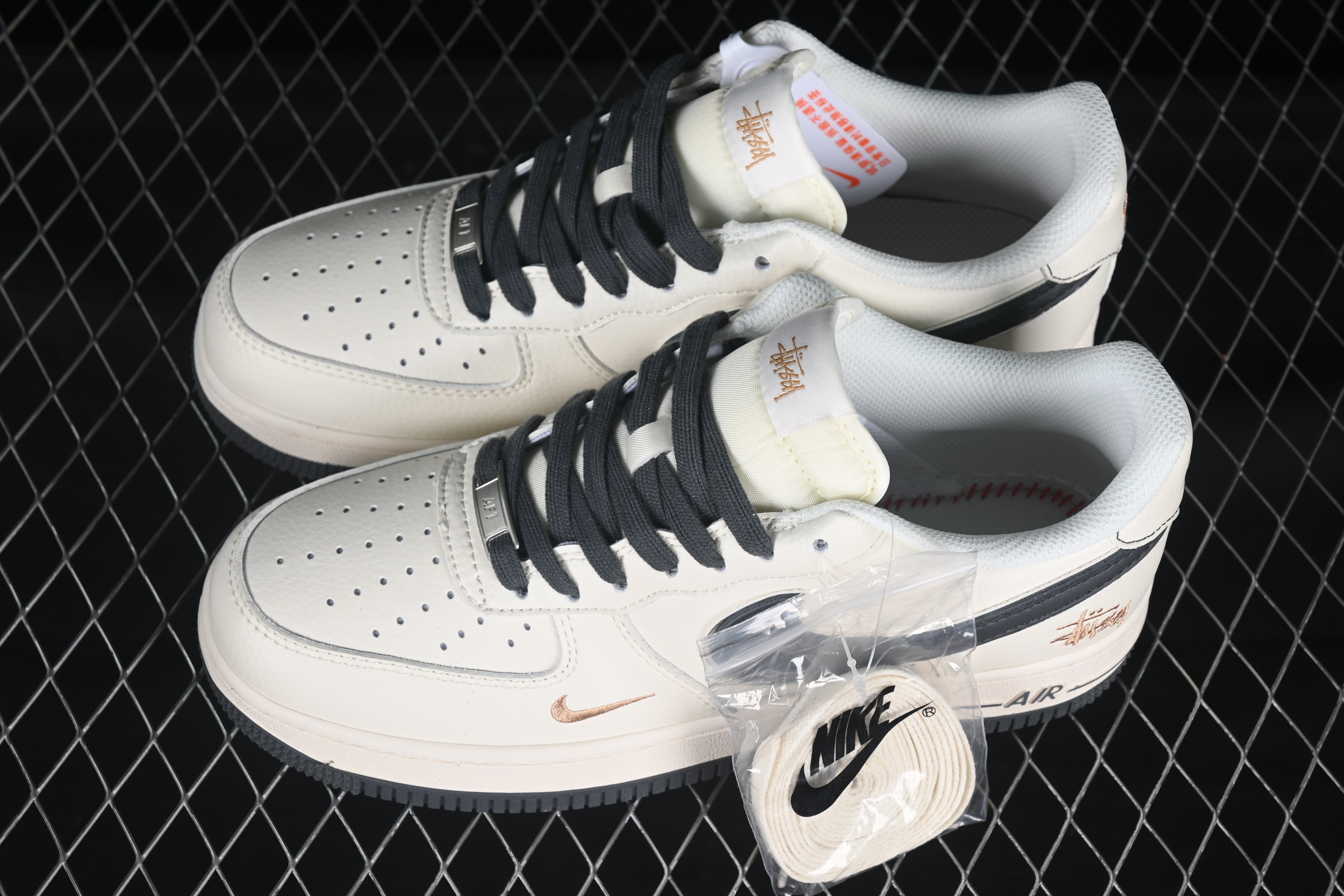 Nk Air Force 1'07 Low Nike Collaboration Pig 8-meter Black XZ6188-705 36-45