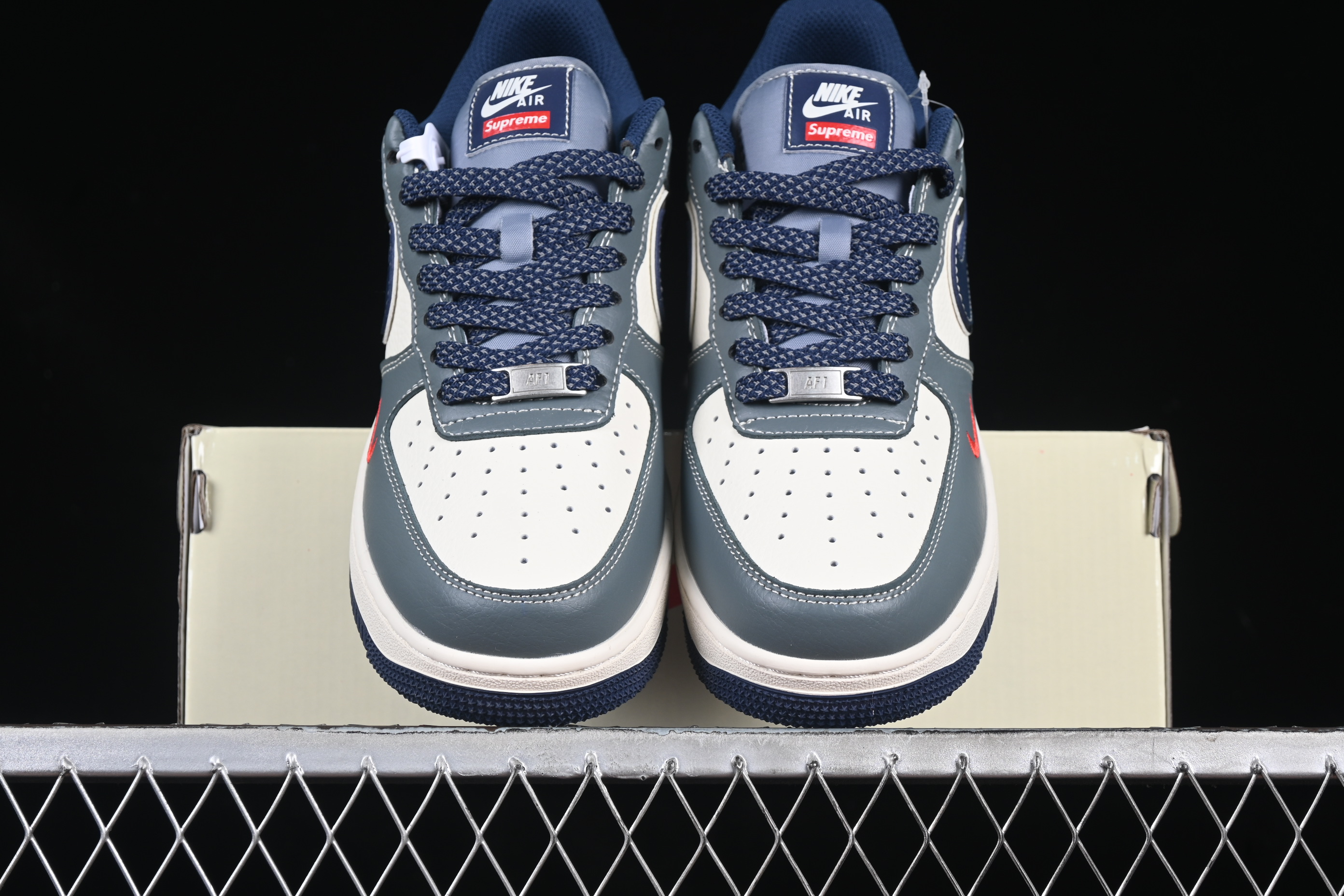 Nk Air Force 1'07 Low Supreme collaboration Gray-blue small red Hook XZ6188-382 36-45