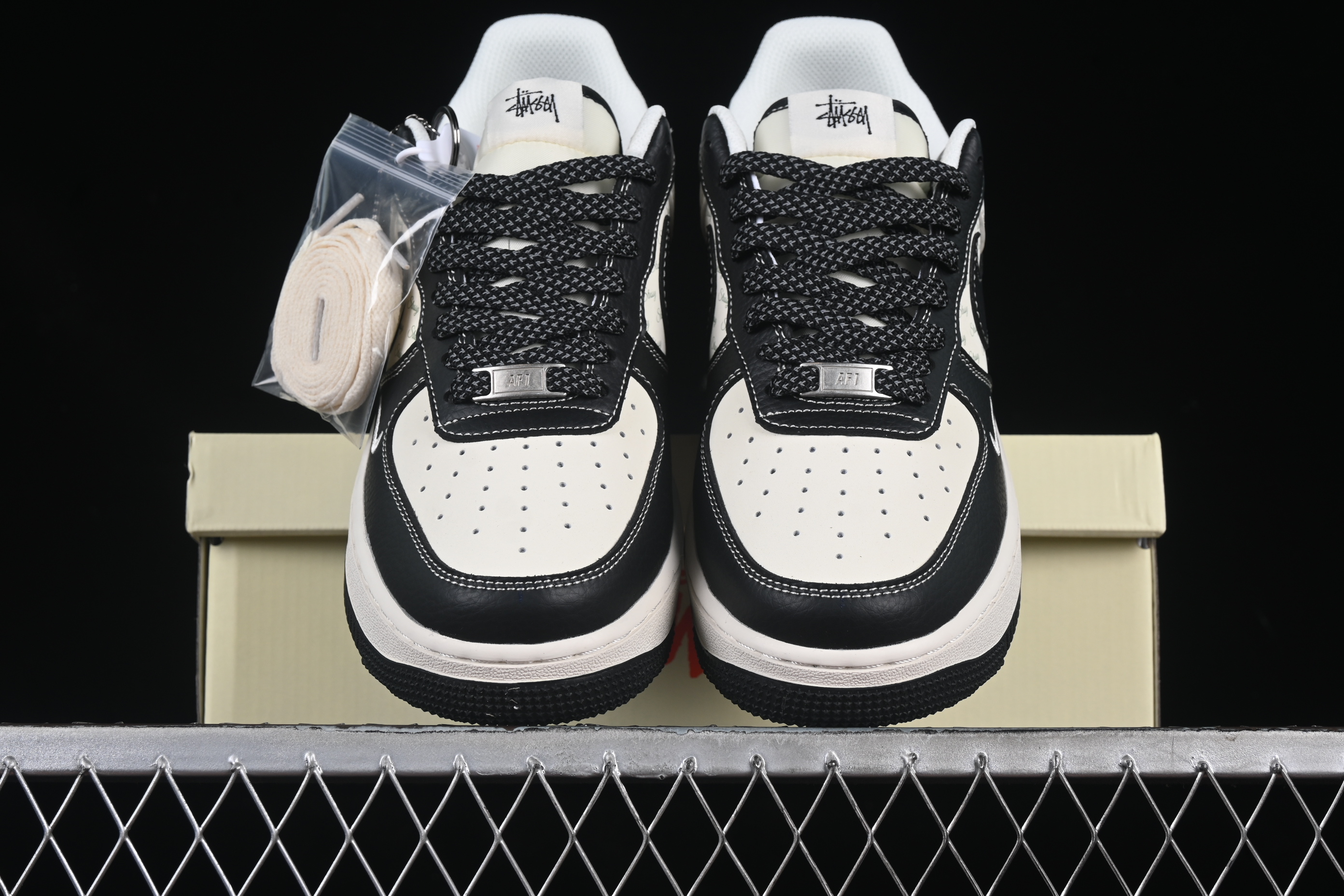 Nk Air Force 1'07 Low Stussy Collaboration Black Lychee Pattern English HH7518-045 36-45