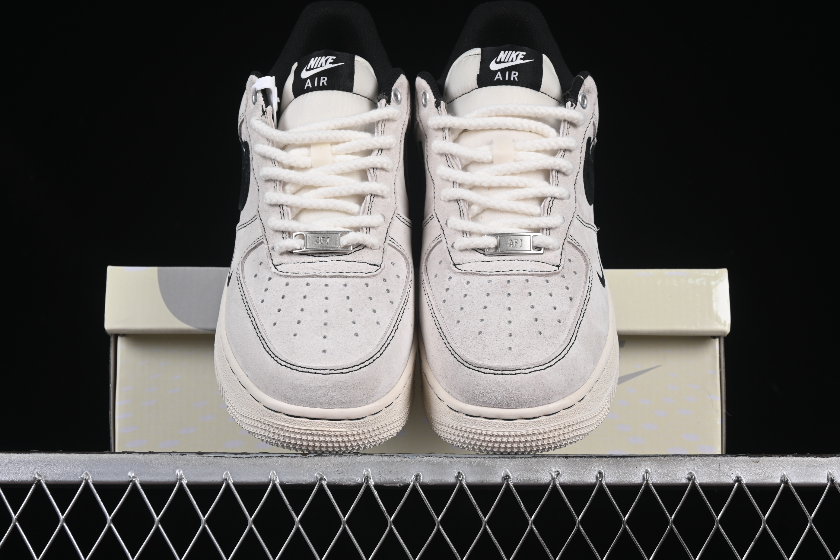 Nk Air Force 1'07 Low Champion Collaboration Double Pinyin Three Small Hooks SJ6698-021 36-45
