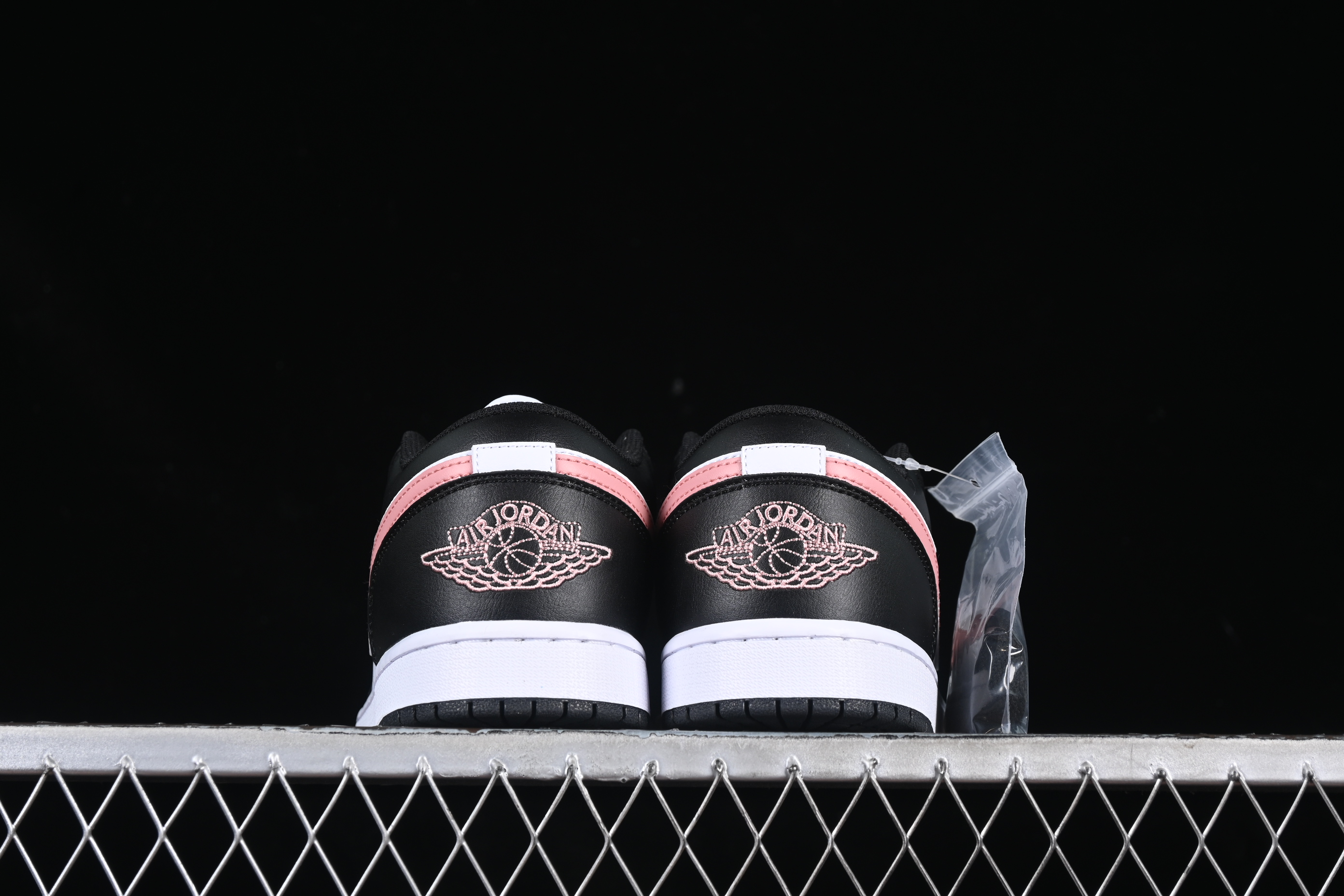 AJ1 low top