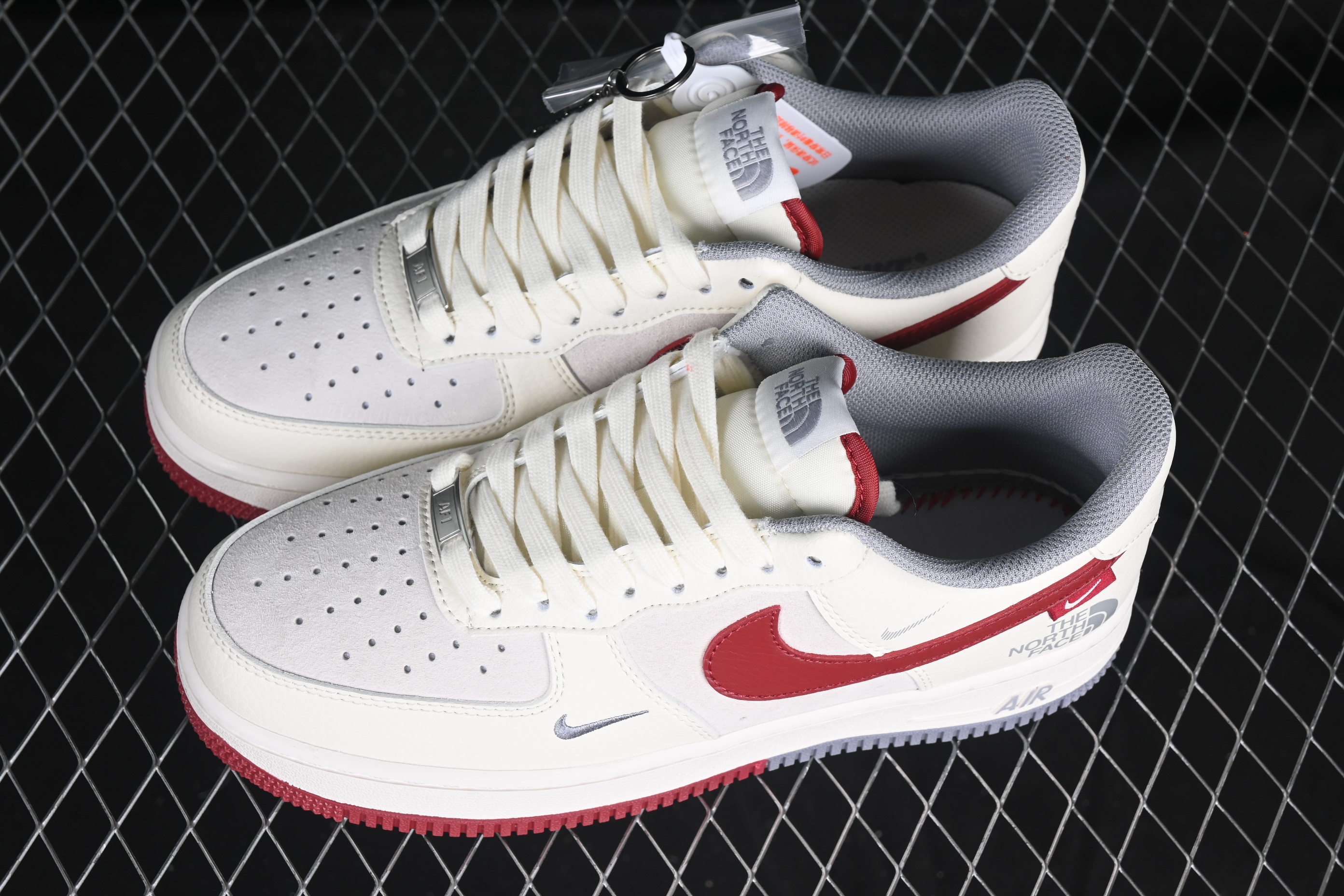 Nk Air Force 1'07 Low North Side Collaboration Beige Bicolor DM6688-047 36-45