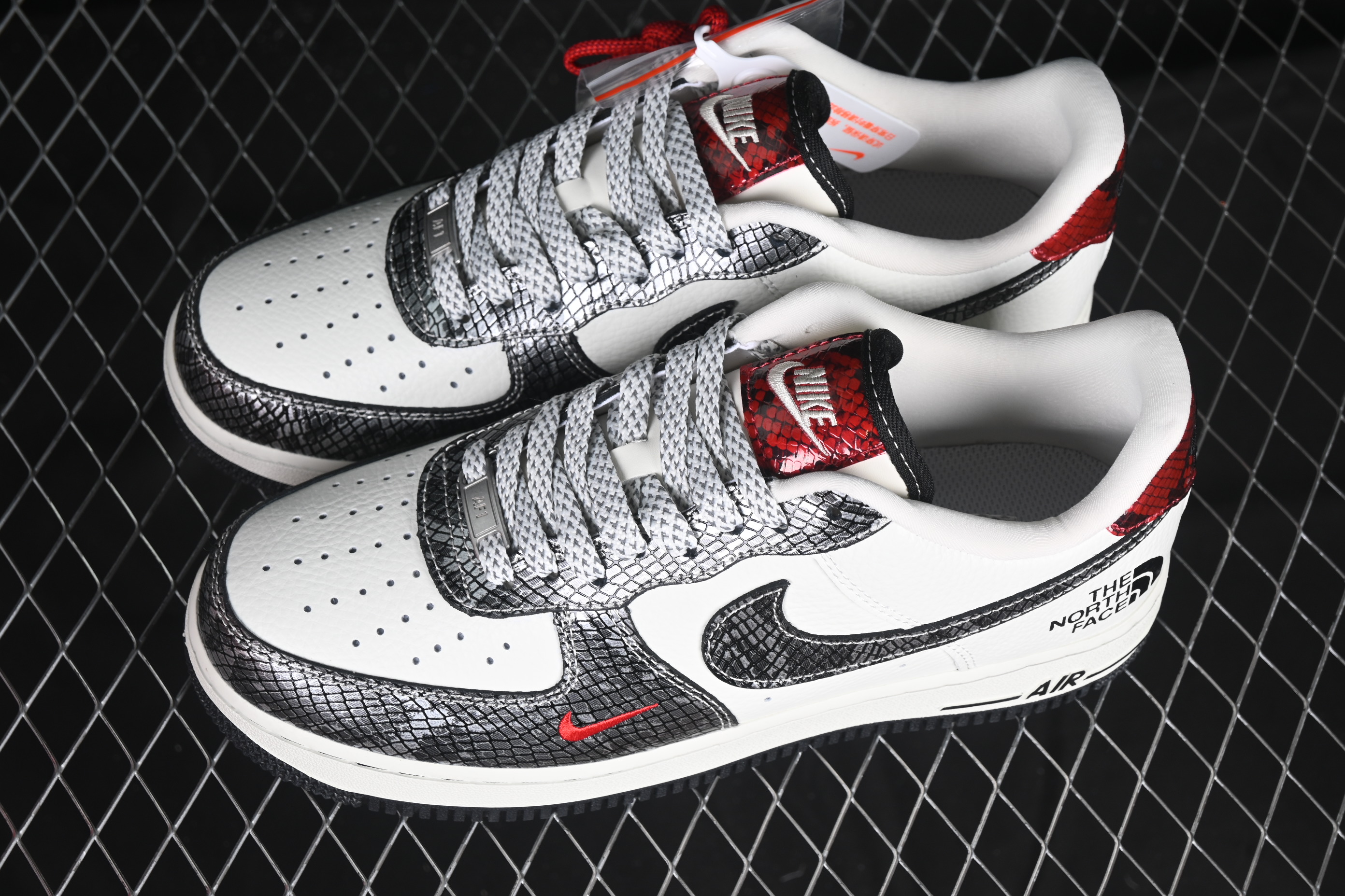 Nk Air Force 1'07 Low North Side Collaboration Silver Snake CH6336-521 36-45