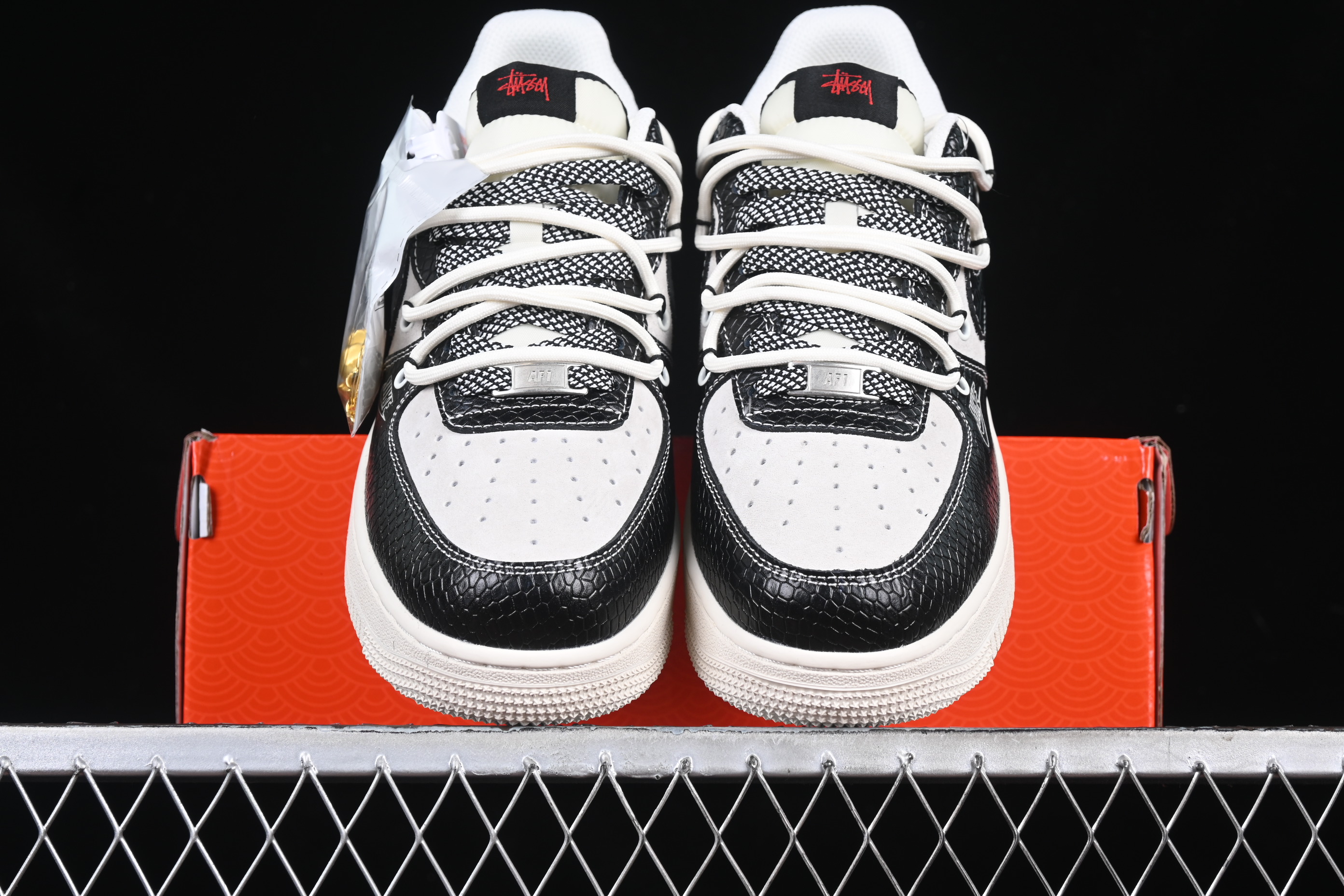 Nk Air Force 1'07 Low Black snake-striped drawstring DM6688-013 36-45