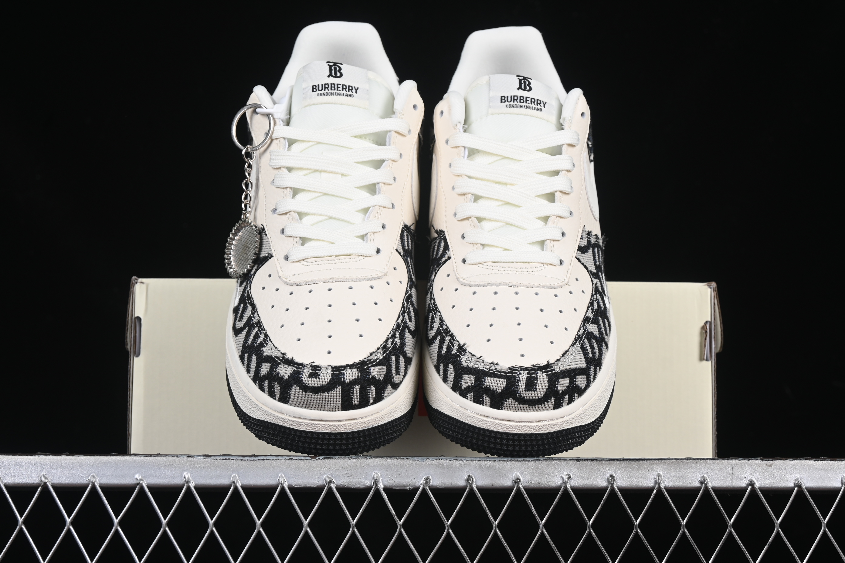 Nk Air Force 1'07 Low Dior Collaboration Black patterned DF0188-028 36-45
