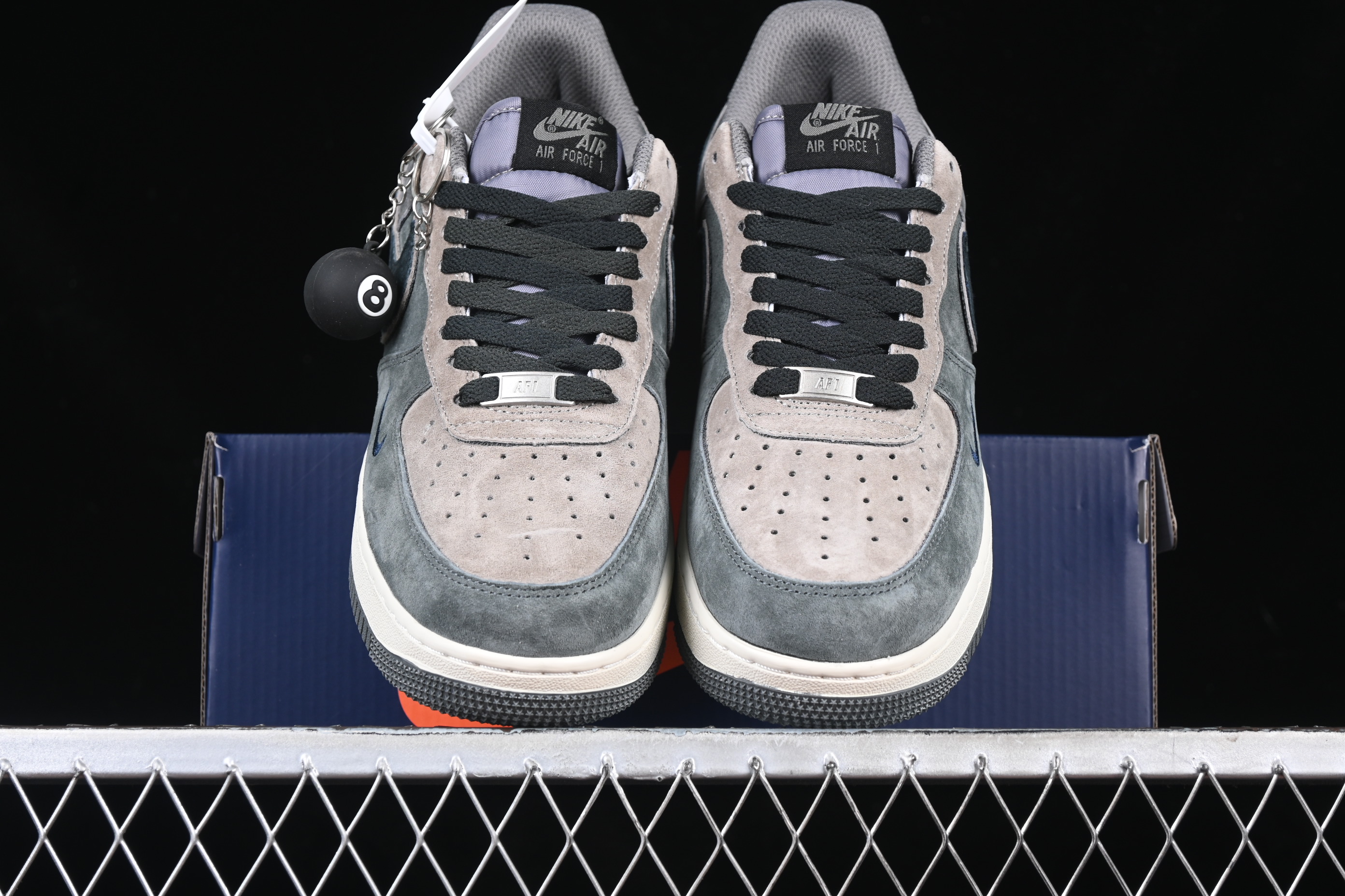 Nk Air Force 1'07 Low Black Eight Black Eight Miracle Air Force One YD2425-808 36-45