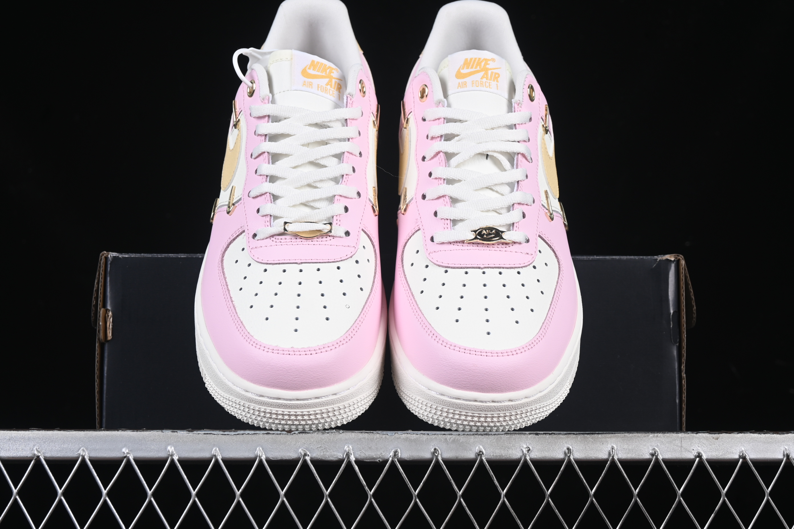 Nk Air Force 1'07 Low White and pink hook Air Force One IB2574-600 36-45