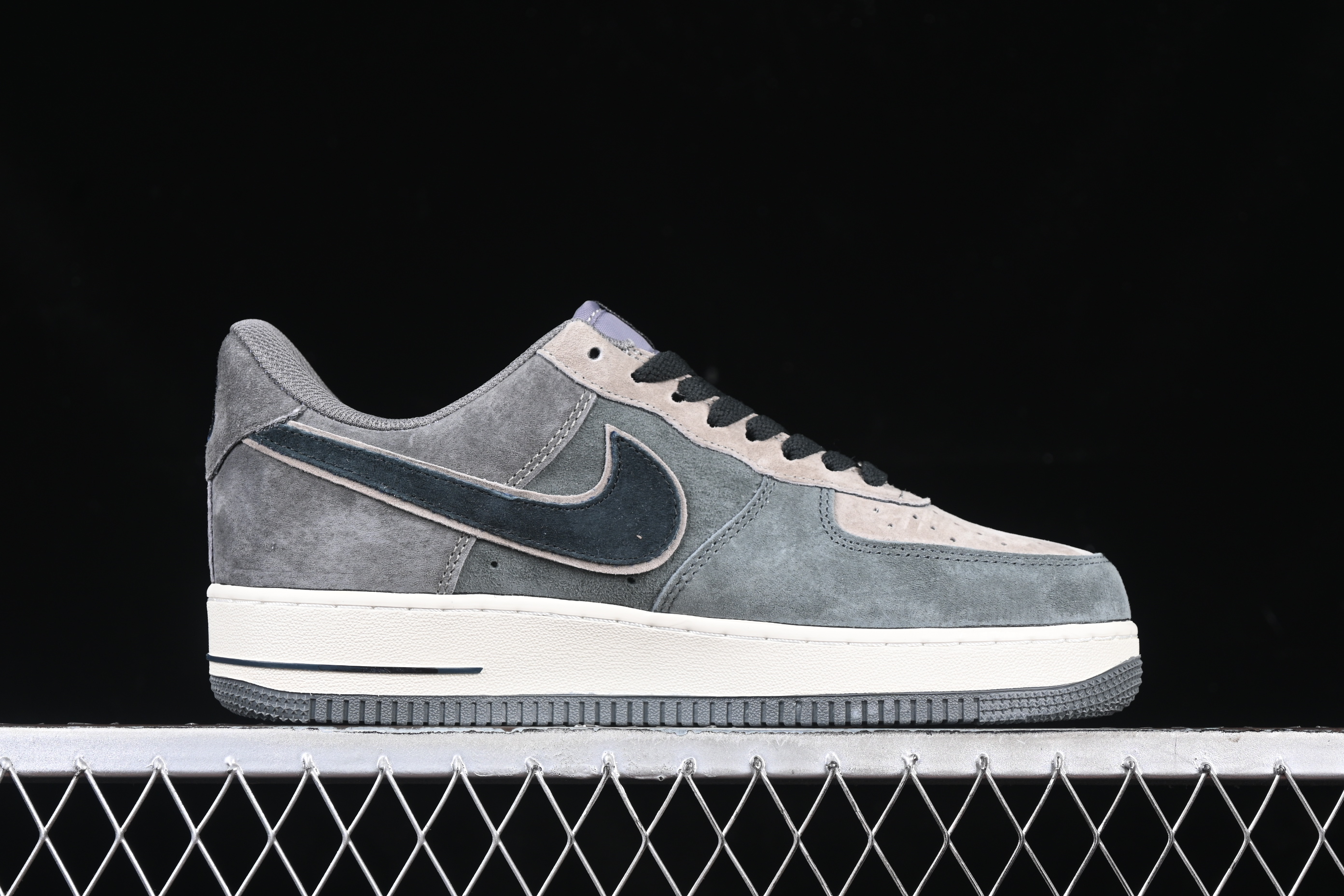 Nk Air Force 1