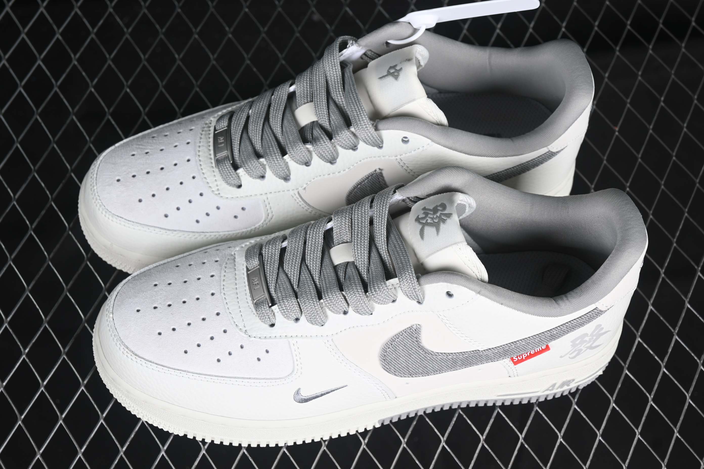 Nk Air Force 1'07 Low North Side Collaboration CDG Red Tail DM6688-049 36-45