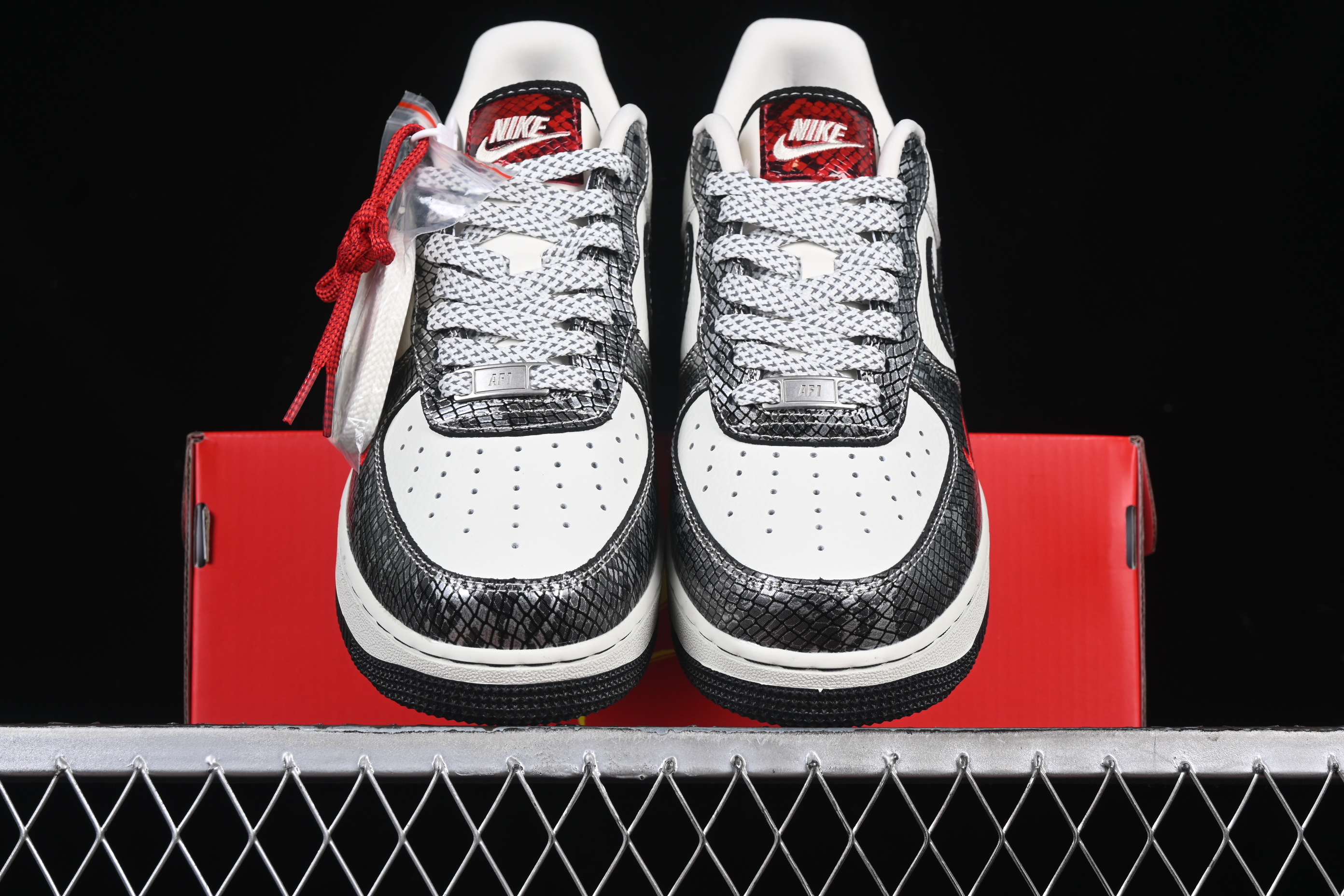 Nk Air Force 1'07 Low North Side Collaboration Silver Snake CH6336-521 36-45