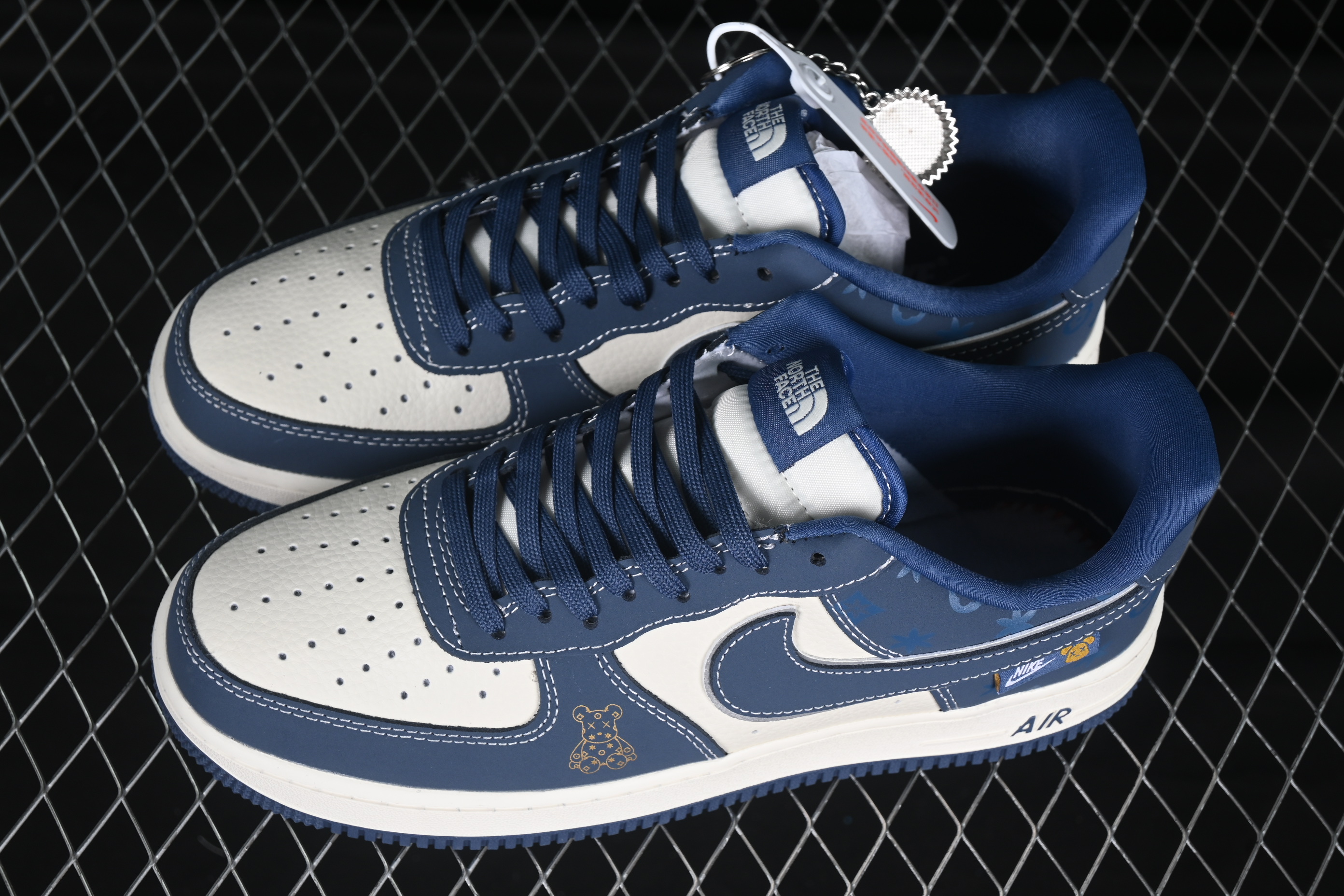 Nk Air Force 1'07 Low Violent Bear Collaboration Matte Blue KK1988-054 36-45