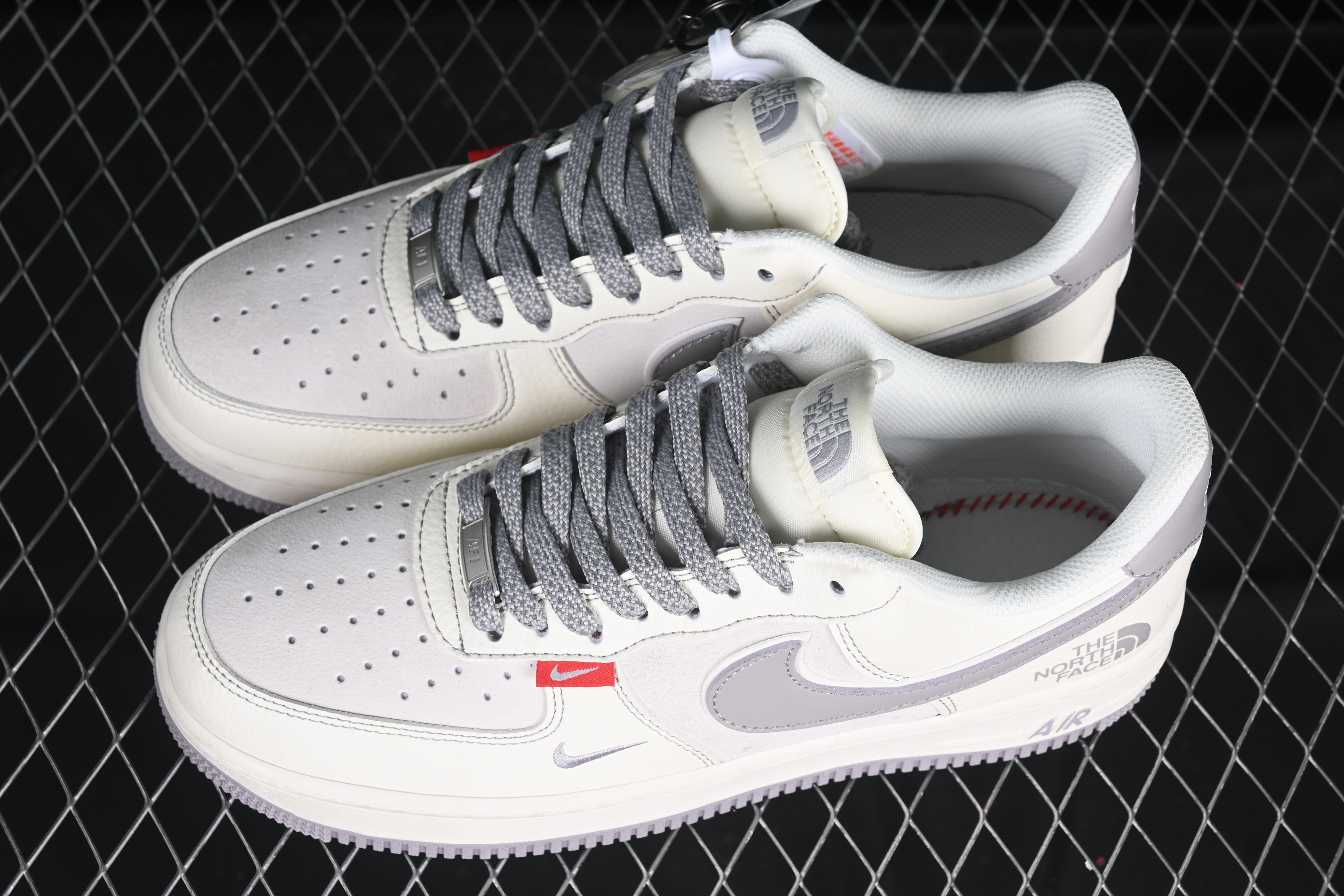 Nk Air Force 1'07 Low North Side Collaboration Beige Red Label BB7518-009 36-45