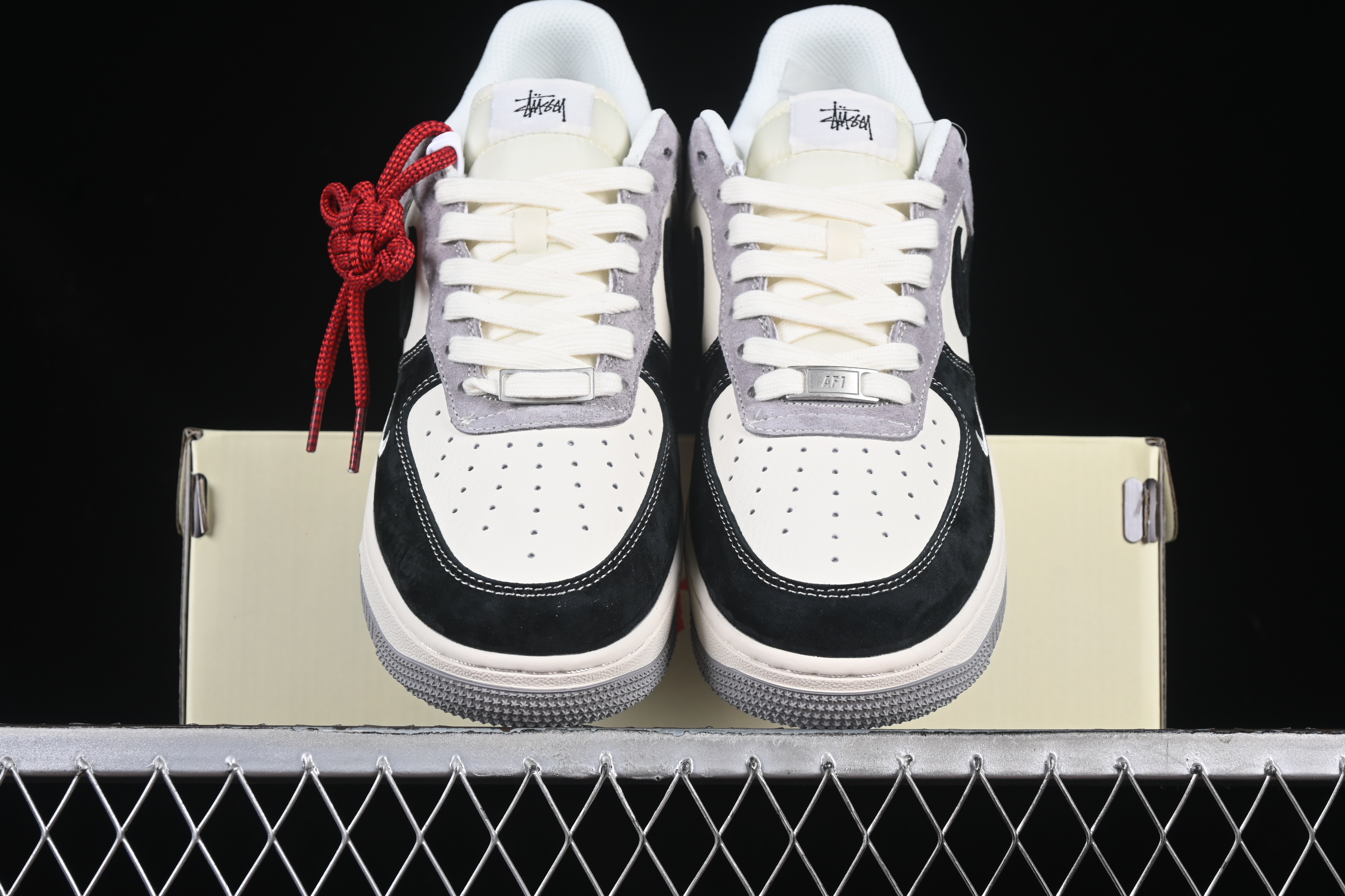 Nk Air Force 1'07 Low Stussy Collaboration Black and gray Pig Eight spliced XZ6188-363 36-45