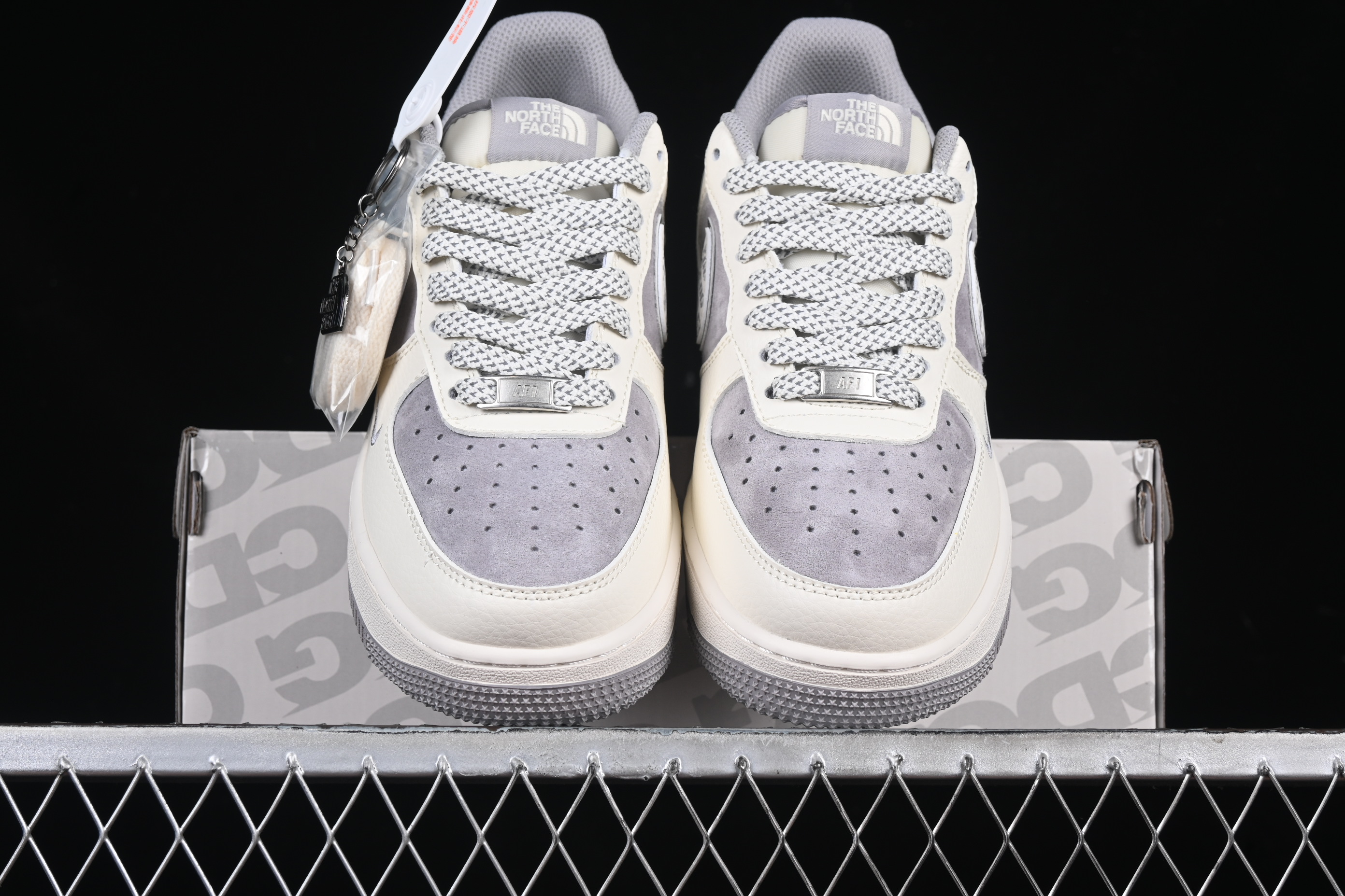 Nk Air Force 1'07 Low North Side Collaboration CDG Beige Hook BB7518-014 36-45
