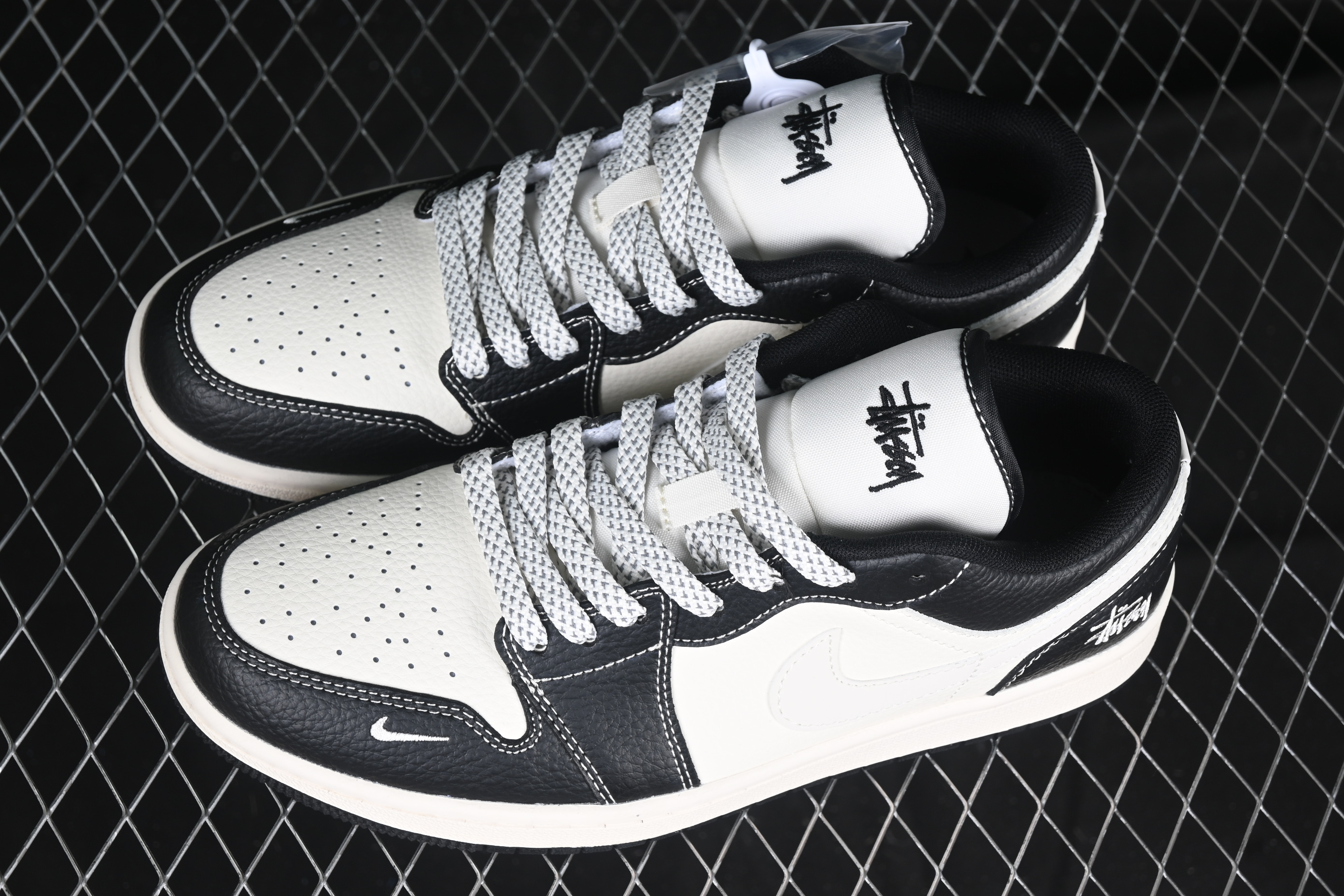 AJ1 Stussey White and Black Lychee pattern low-top retro basketball shoes XX3318-507 36-45