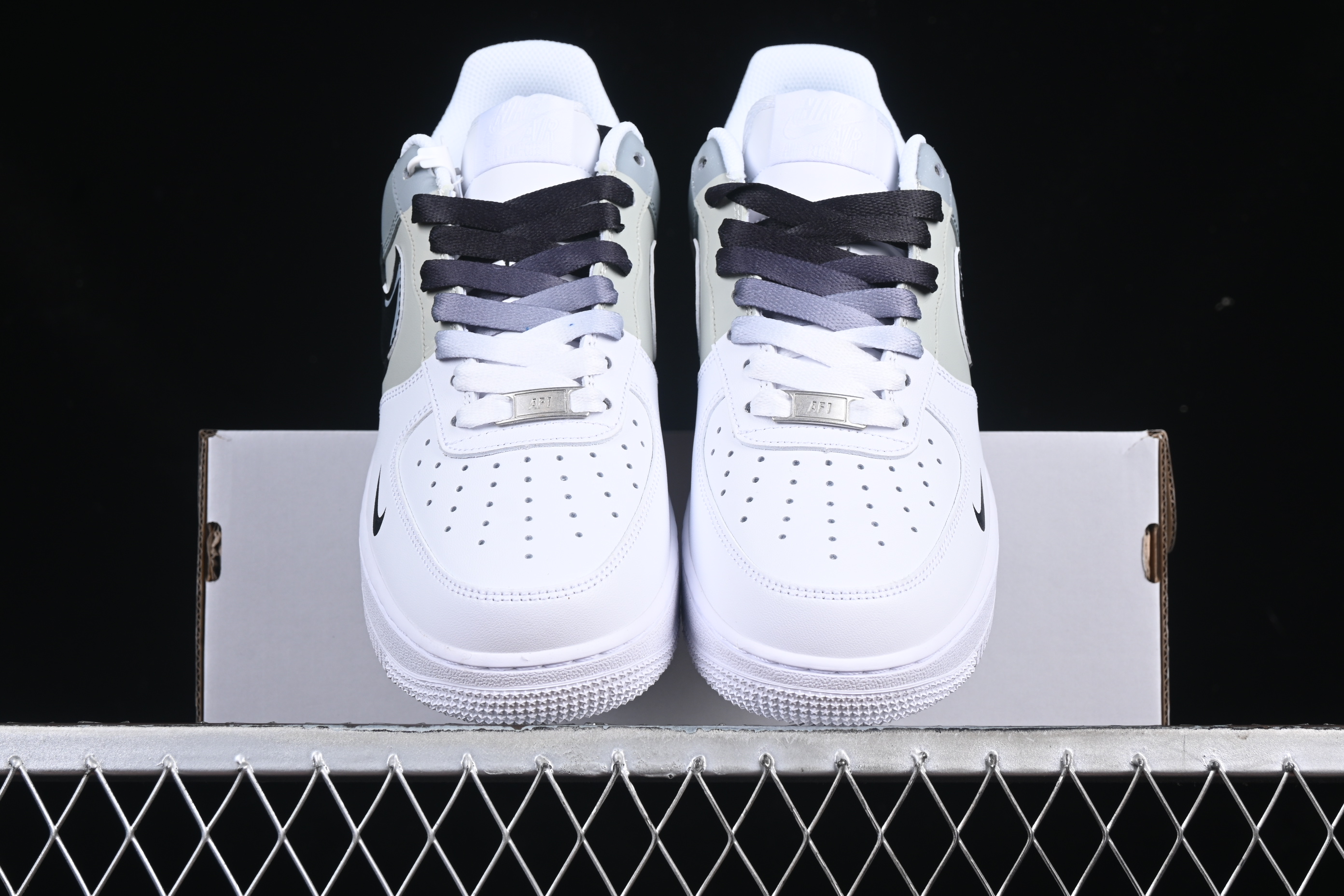 Nk Air Force 1'07 Low Hand-drawn Broken Hook Air Force One CV2288-011 36-45