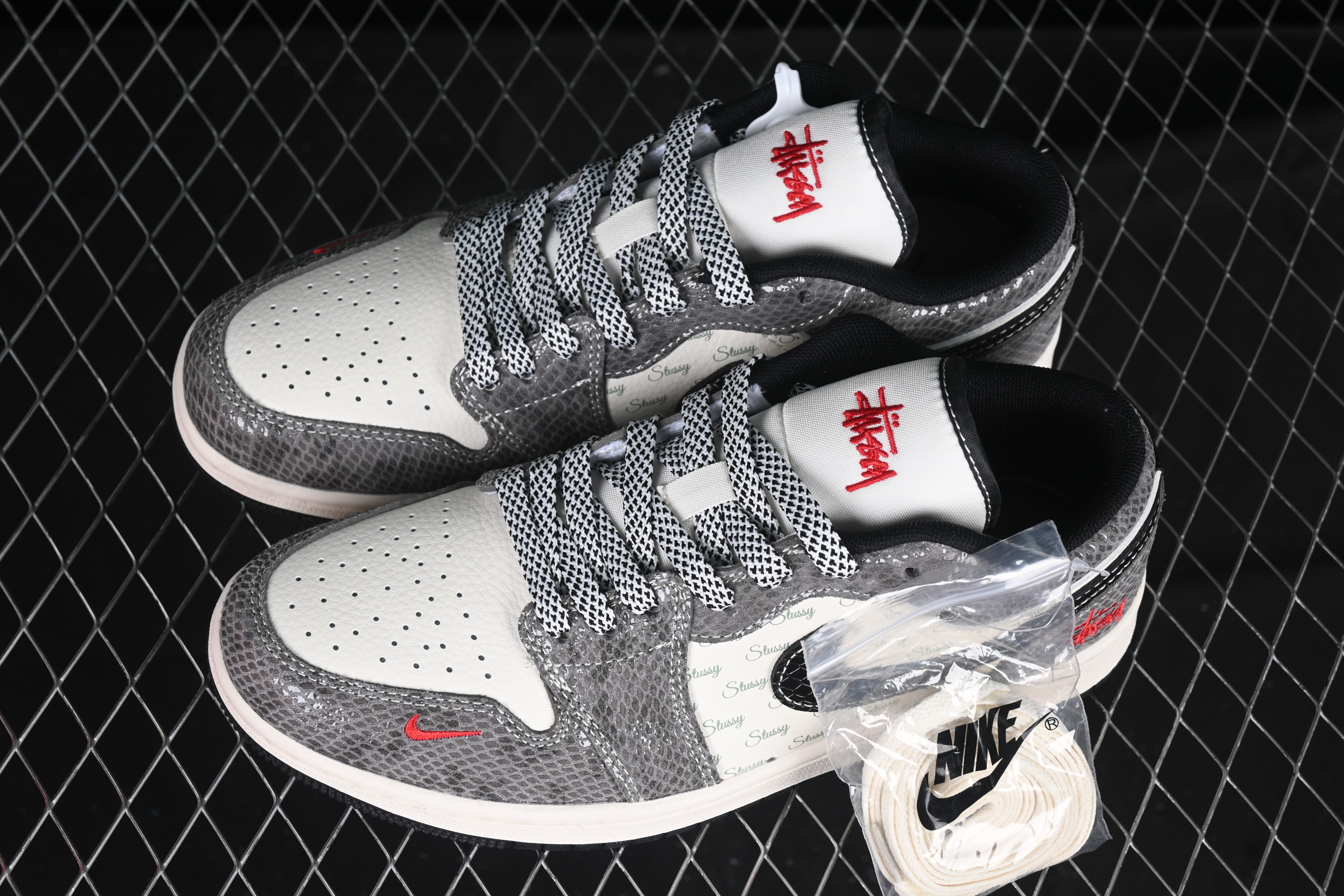 AJ1 Stuscy Grey Snake high-end Custom low-top retro basketball shoes FC1688-202 36-45