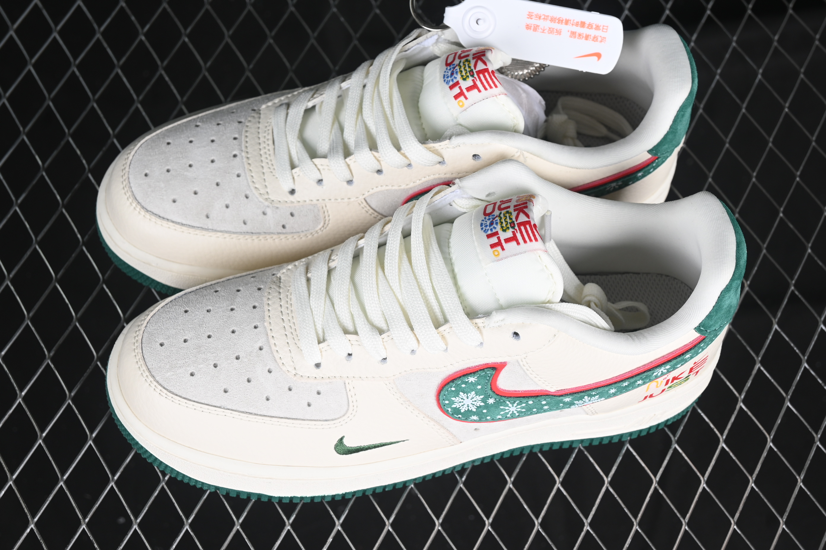 Nk Air Force 1'07 Low Just Collaboration - Christmas Tree DF0188-034 36-45