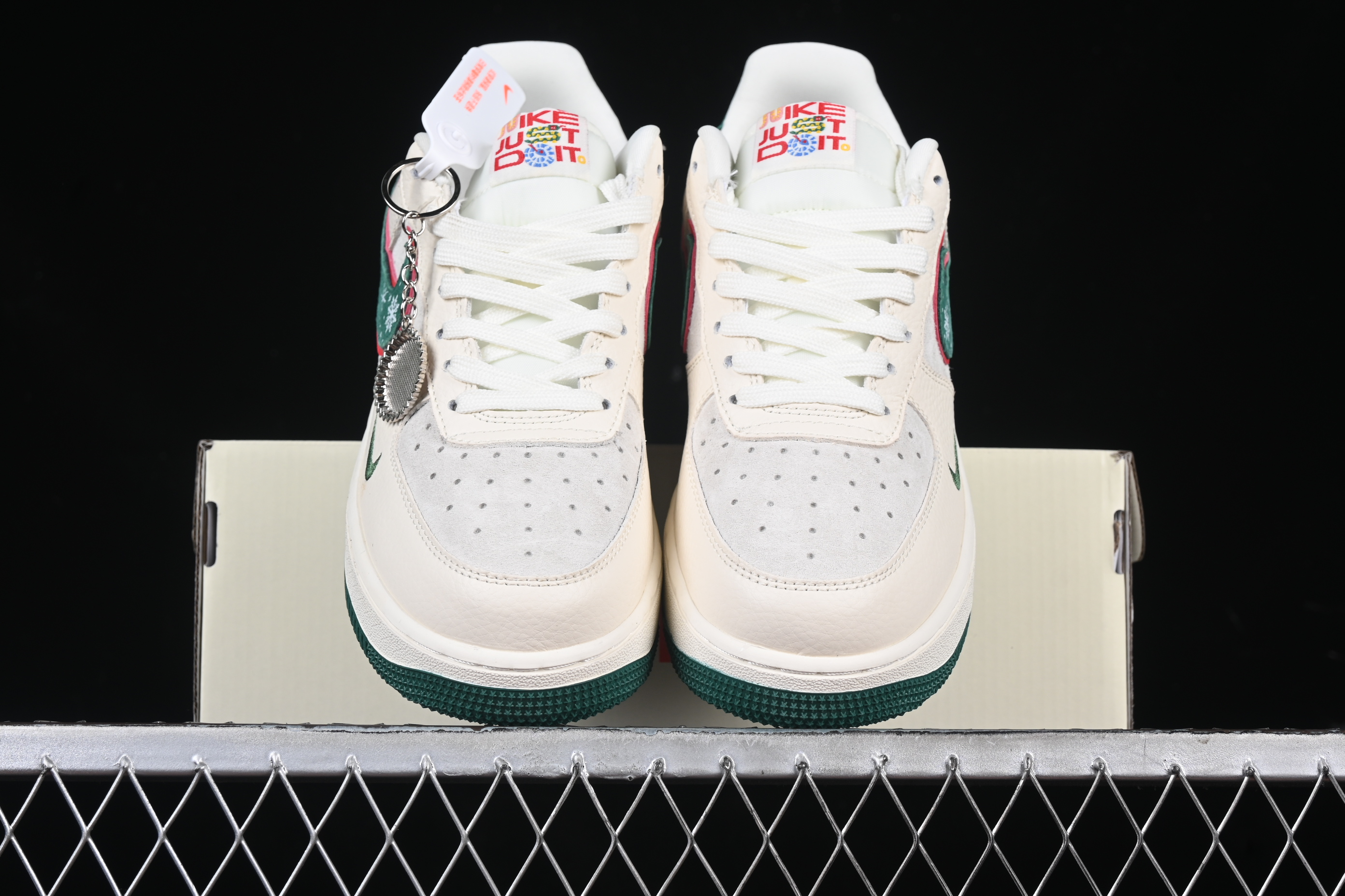Nk Air Force 1'07 Low Just Collaboration - Christmas Tree DF0188-034 36-45