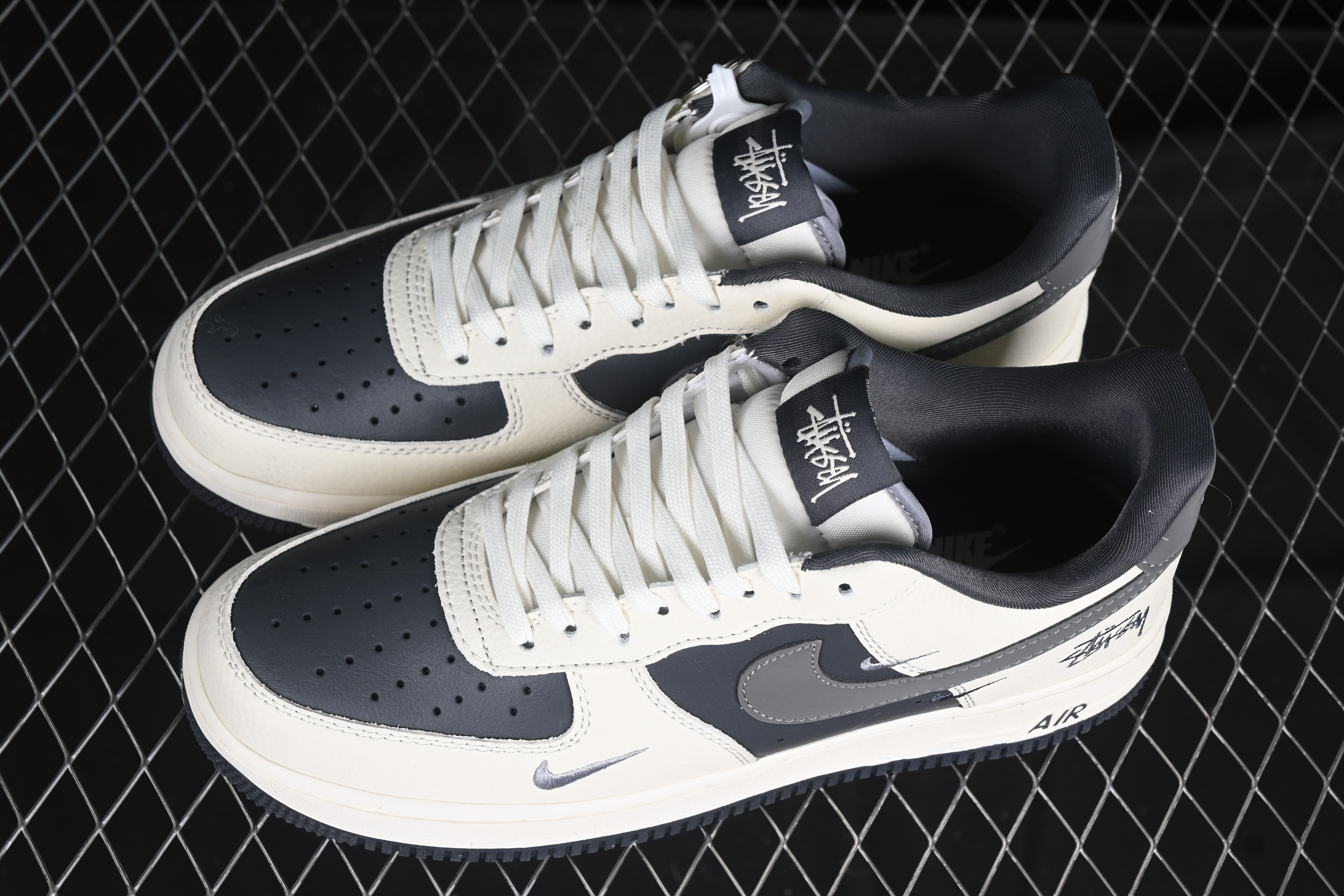 Nk Air Force 1'07 Low Stussy Collaboration - Mi Hui Three Little Hooks KK1988-037 36-45