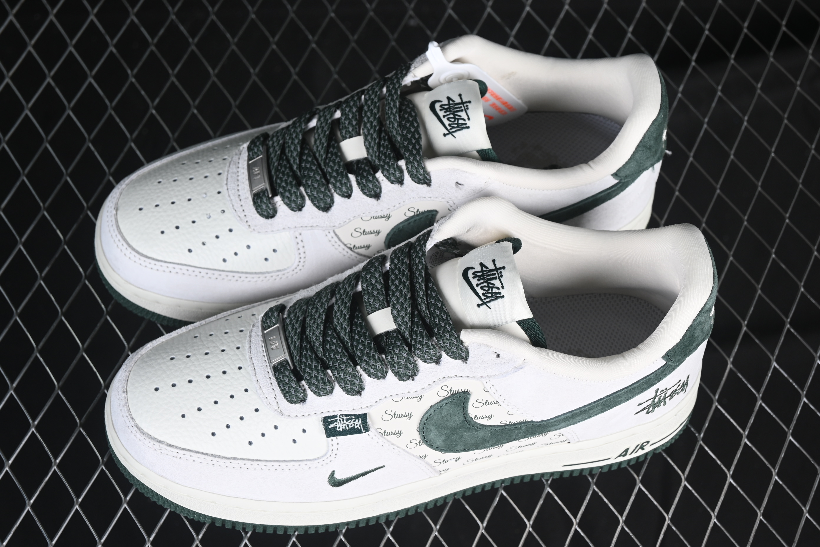 Nk Air Force 1'07 Low Stussy Collaboration English Green Fur Hook CH6336-511 36-45