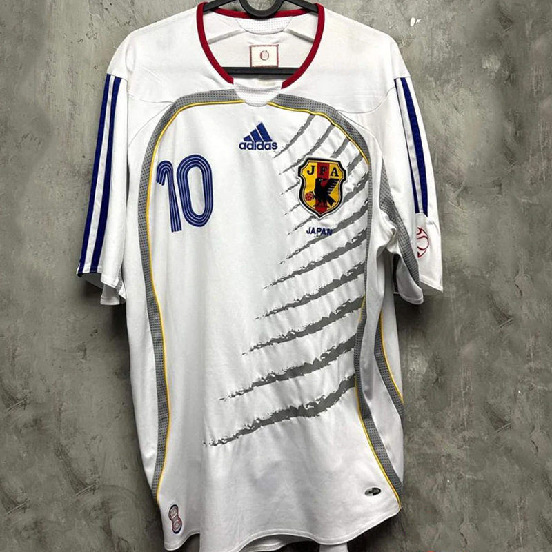 2006-2007 Japan Away Retro Jersey