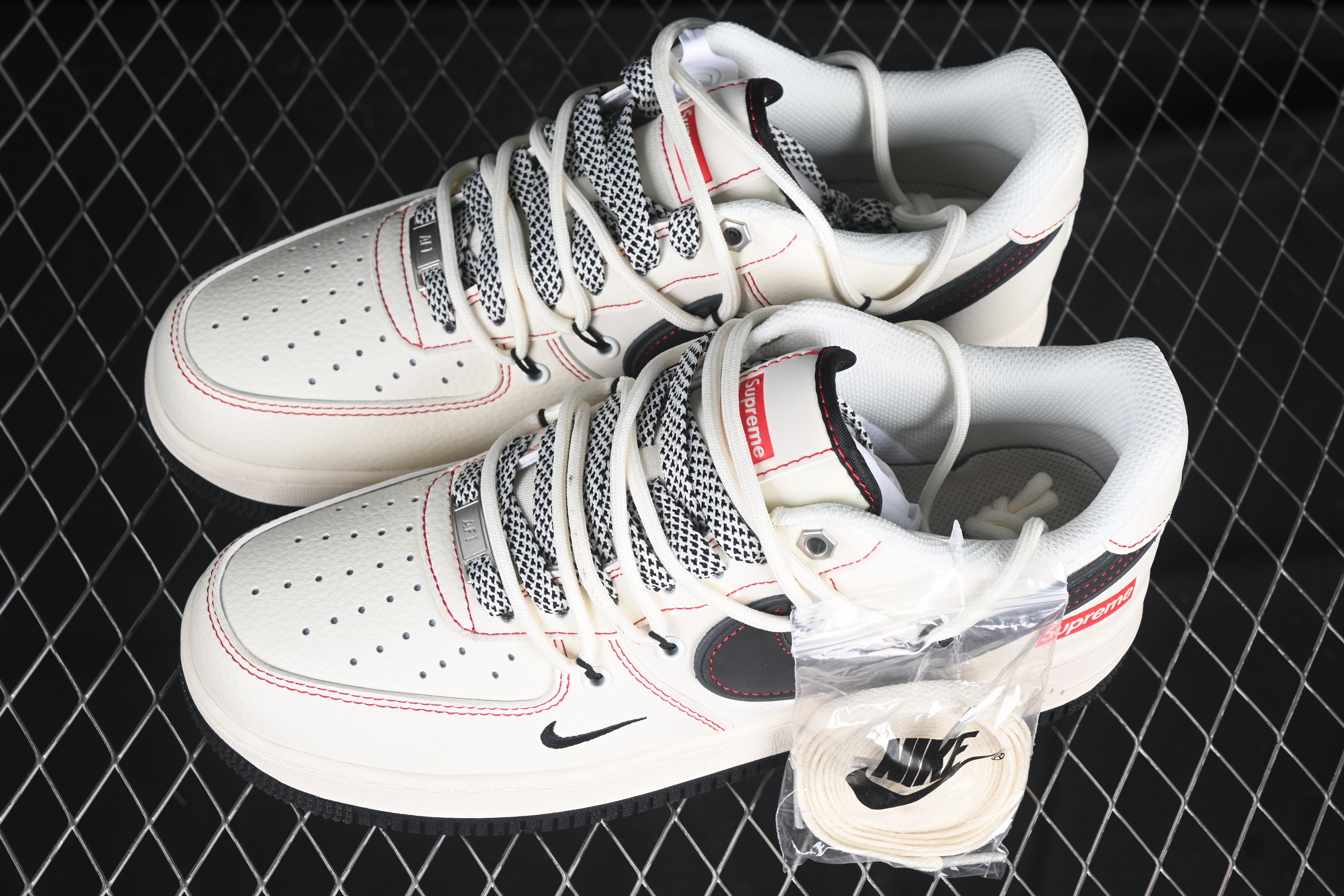 Nk Air Force 1'07 Low Sup Collaboration - Red Thread drawstring SJ1198-104 36-45