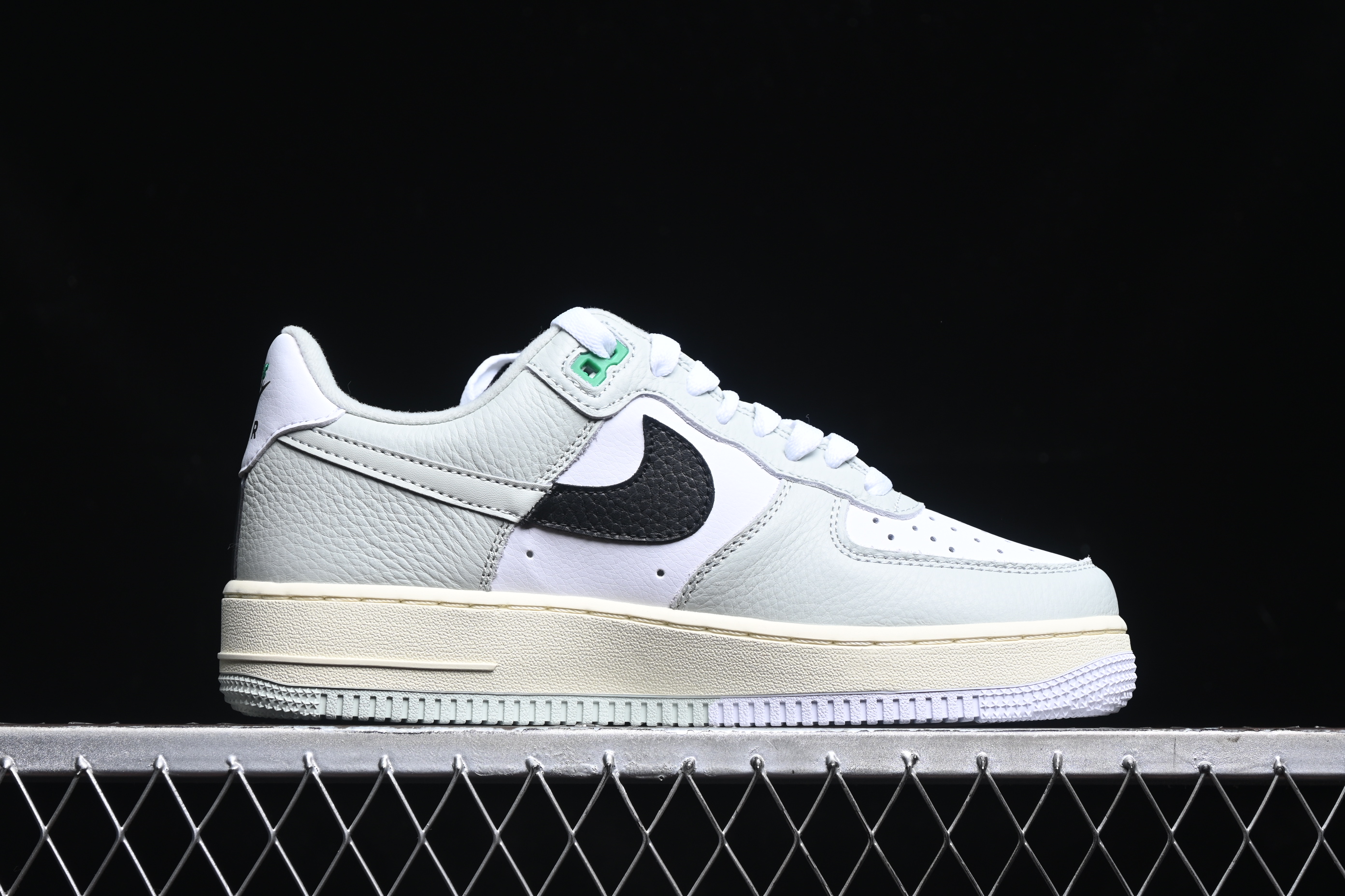 Nk Air Force 1