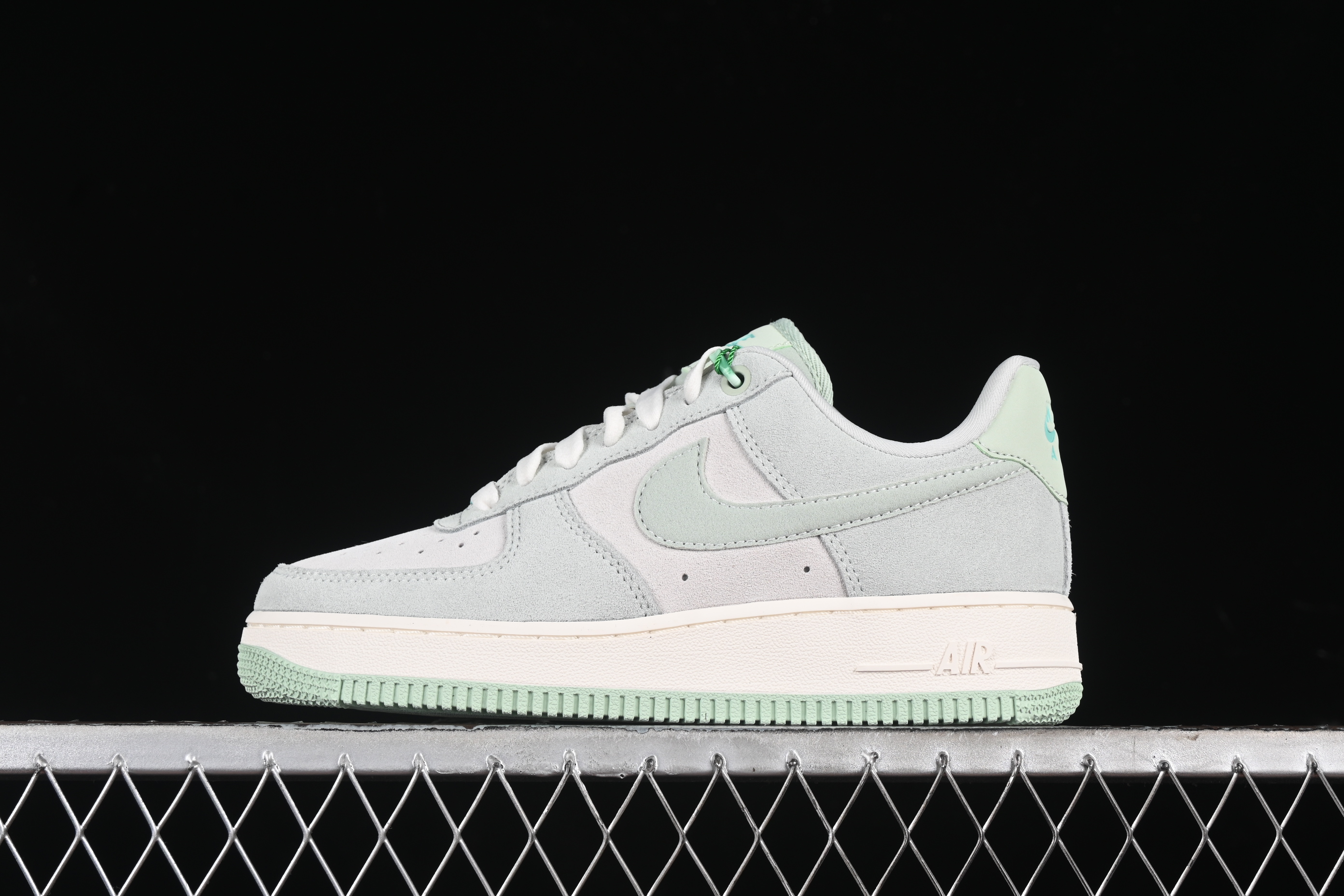 Nk Air Force 1