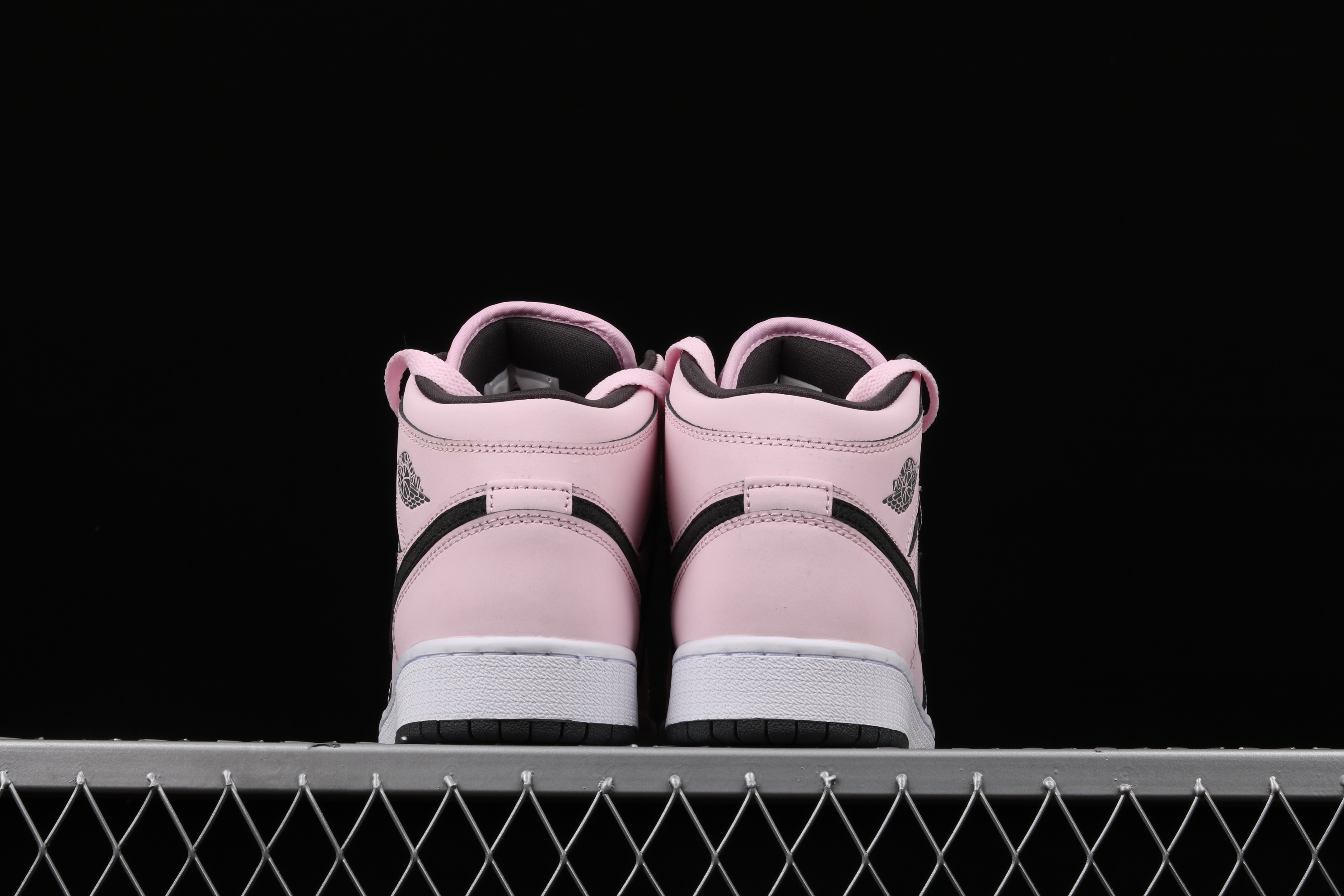 AJ1 Pink