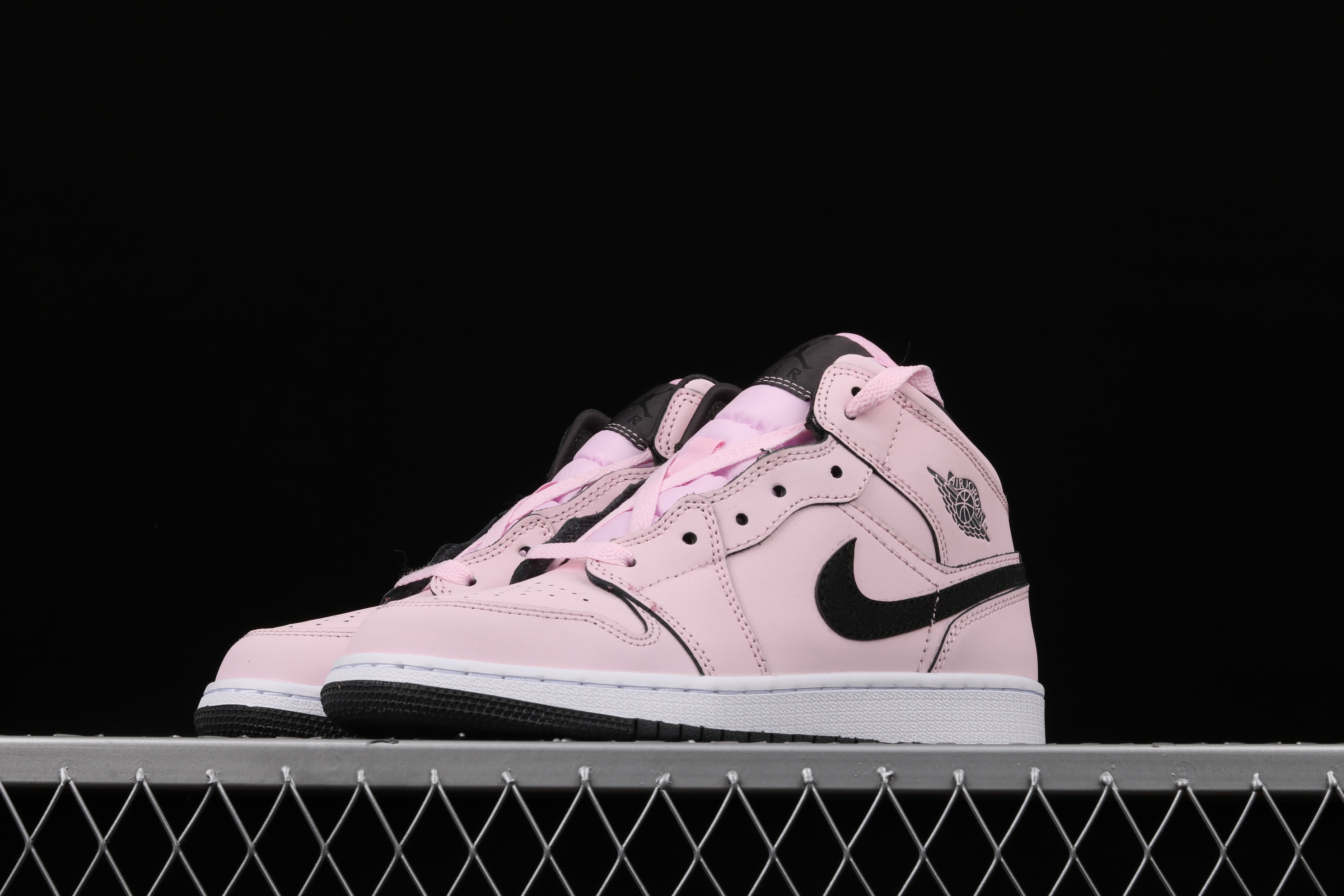AJ1 Pink