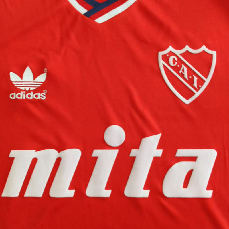 1989-1990 Independiente Home Jersey