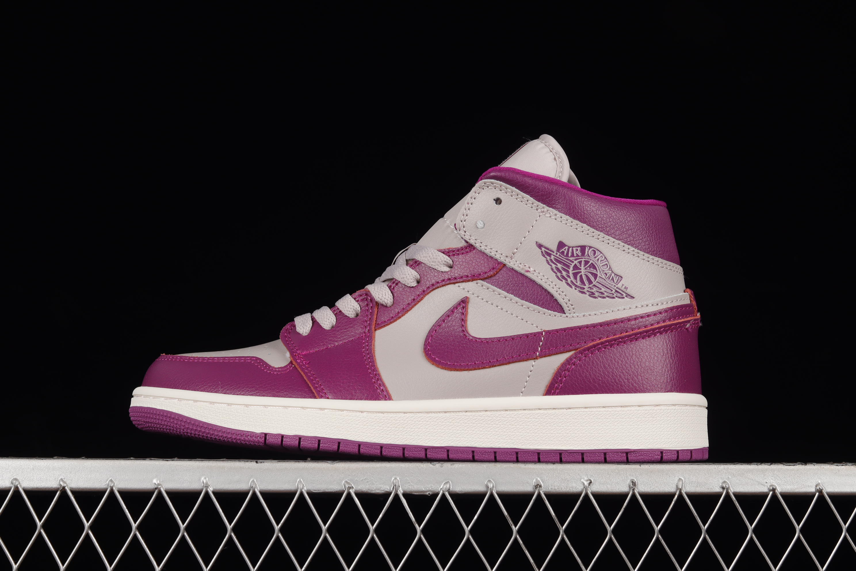 AJ1 Gray Purple