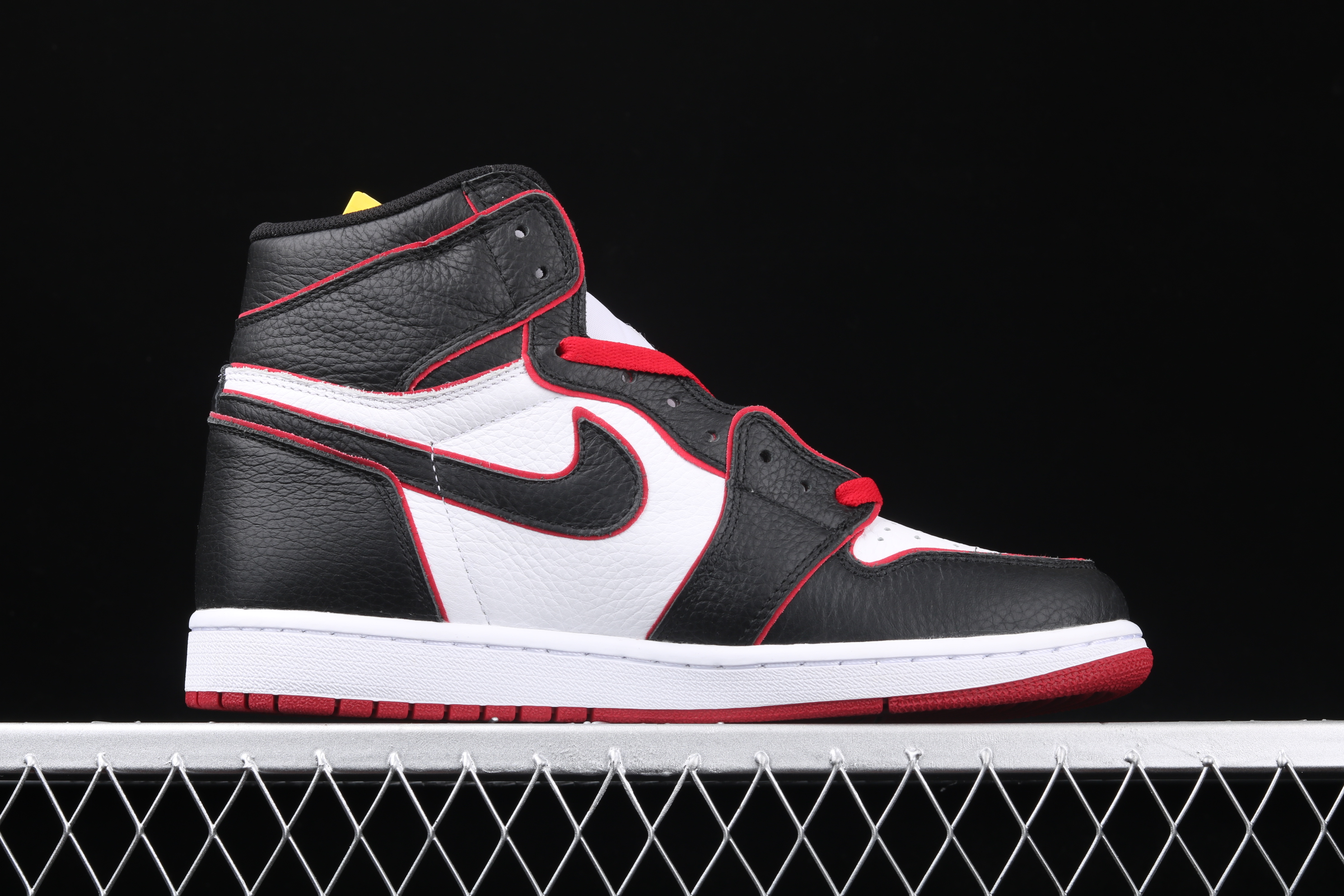 AJ1 High-top