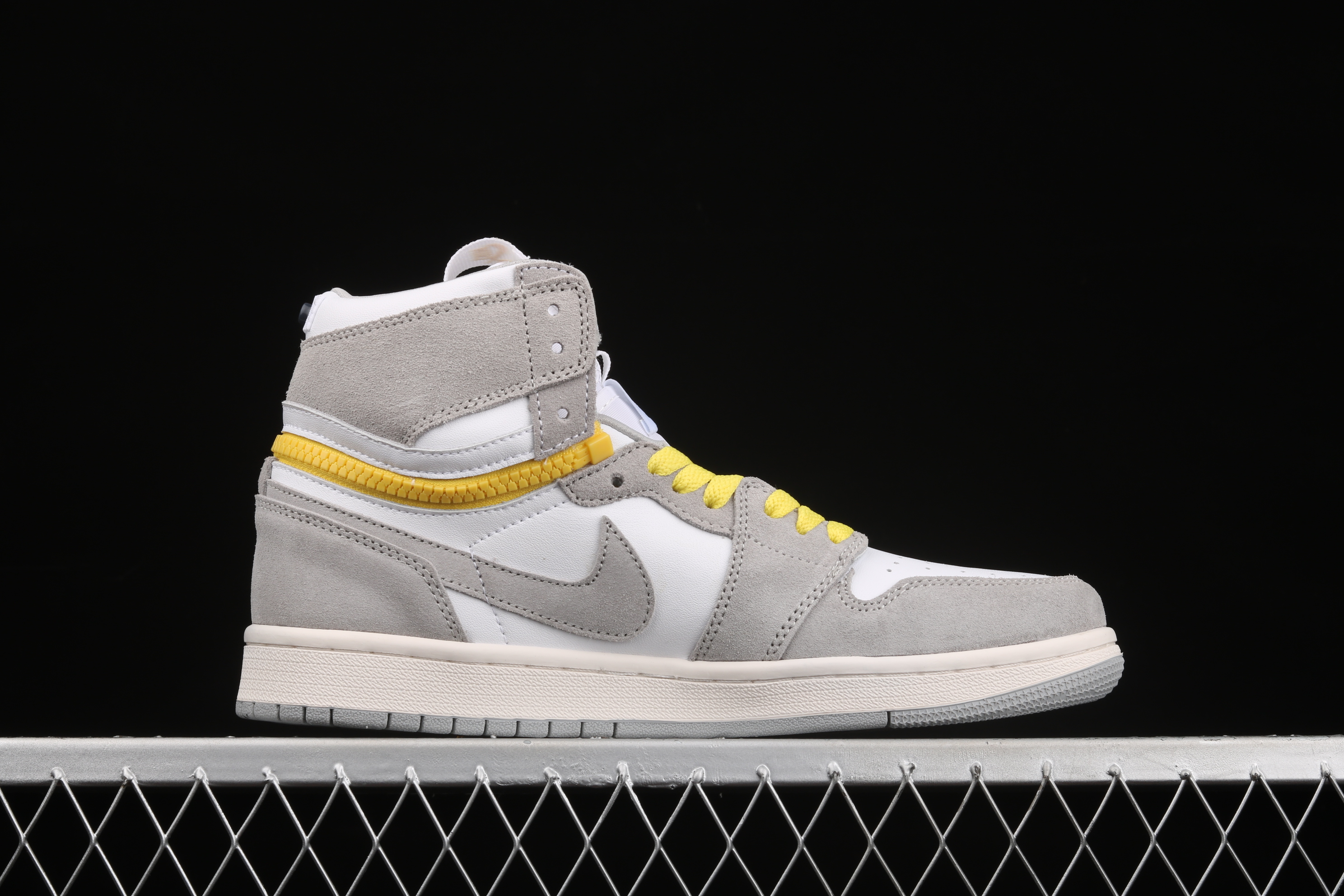 AJ1 High Helper