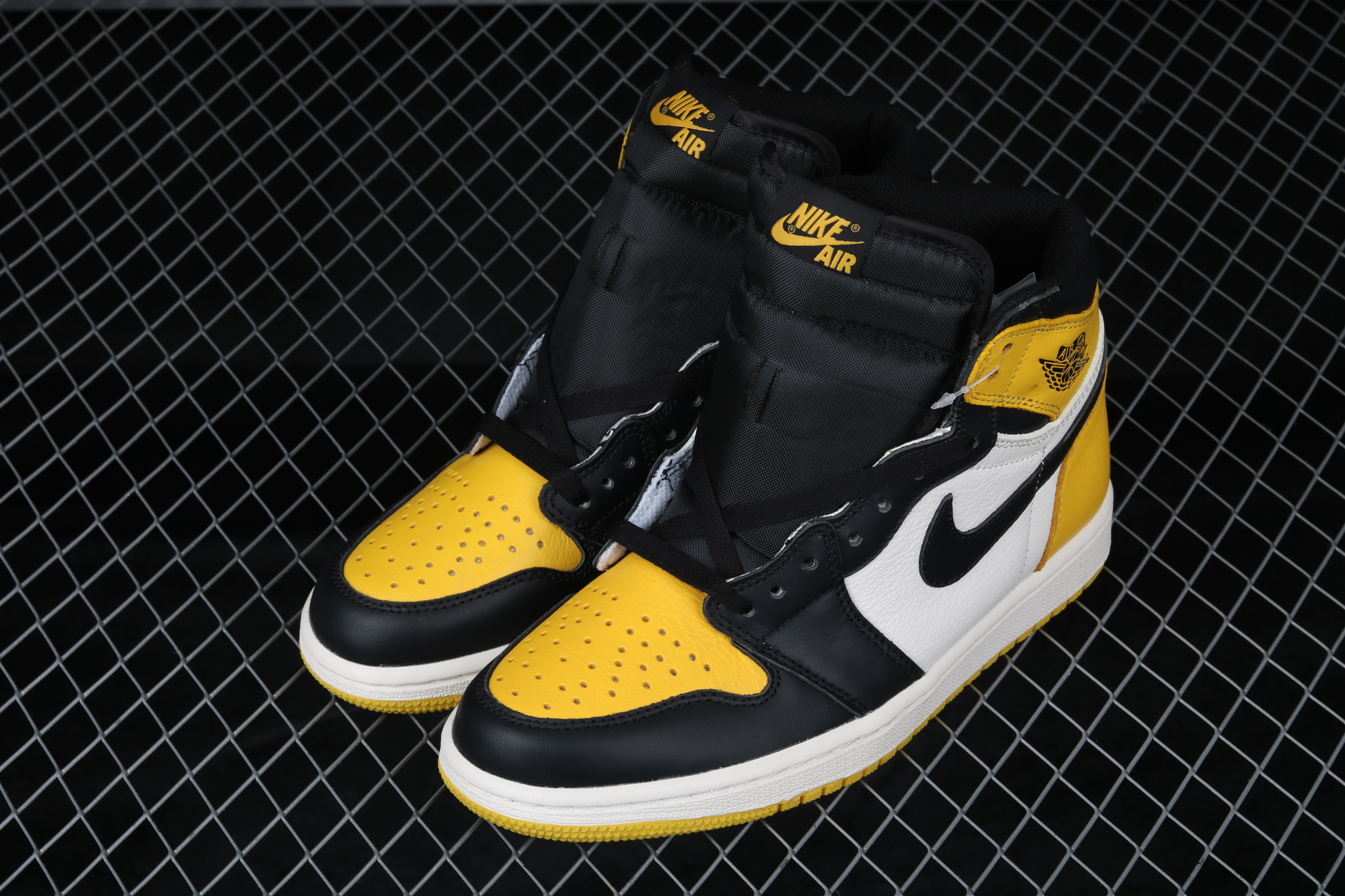 AJ1 high-top