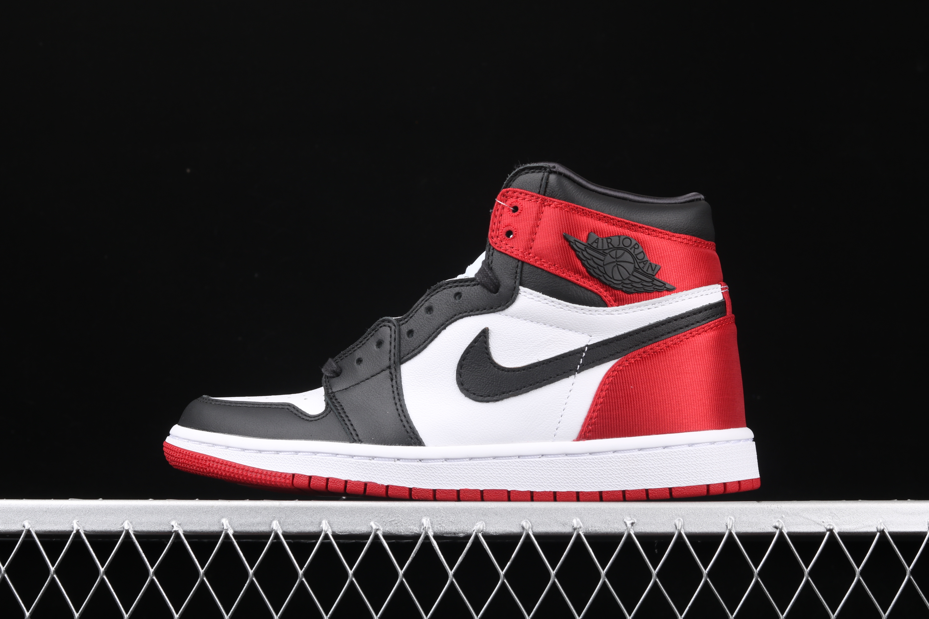 AJ1 High Helper